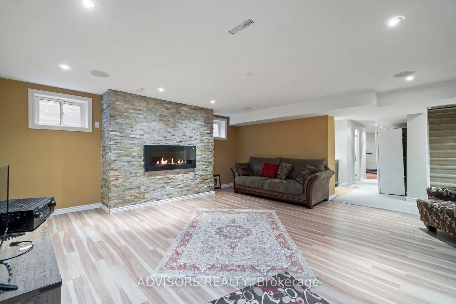 15 Alcaine Court