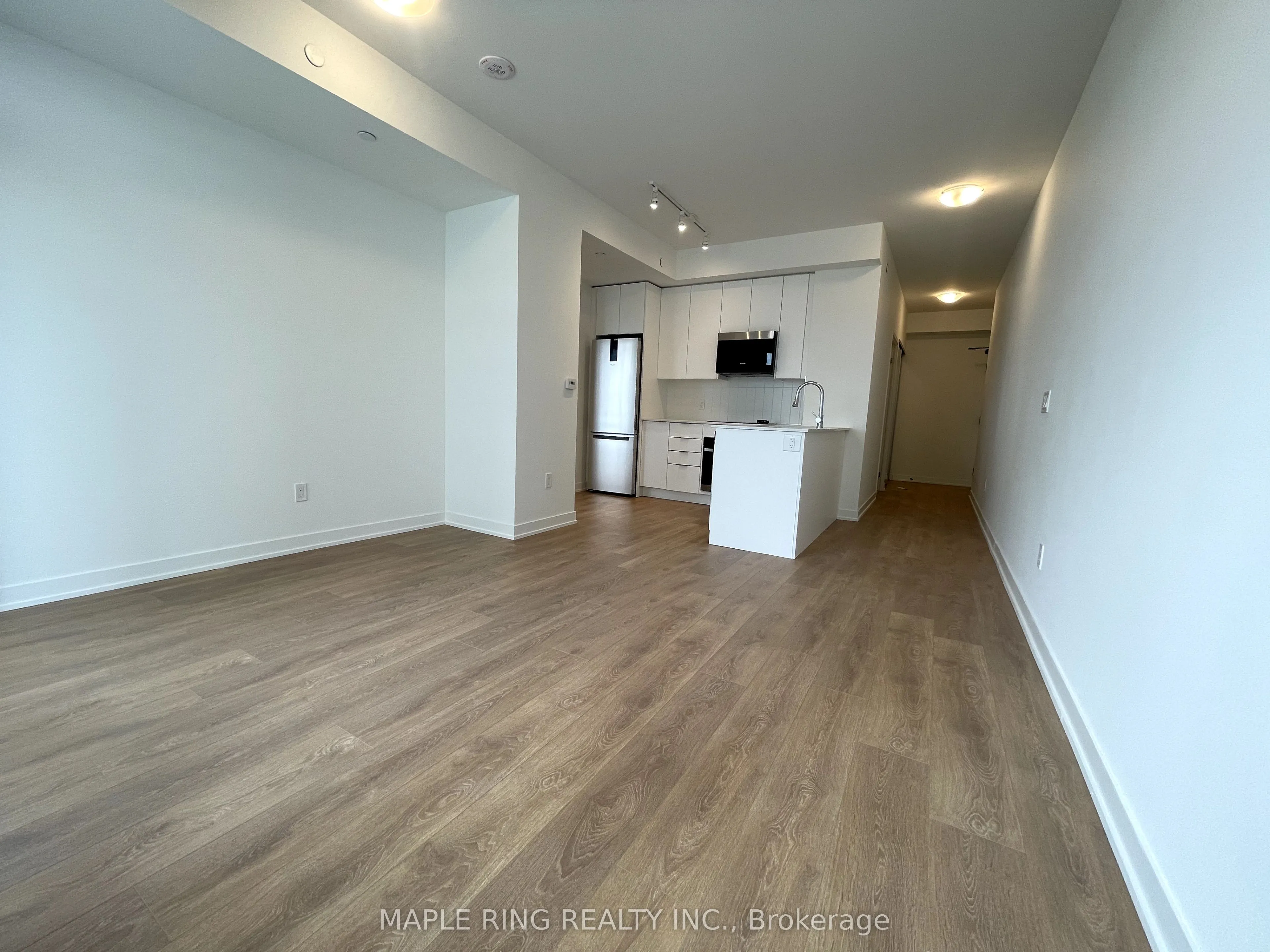 10 Abeja Street, #1418