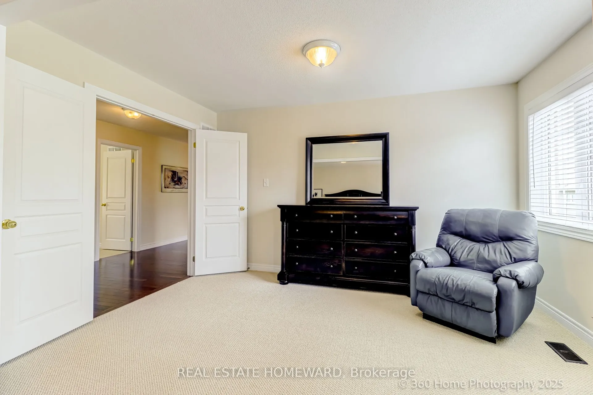 9 Tarmack Drive