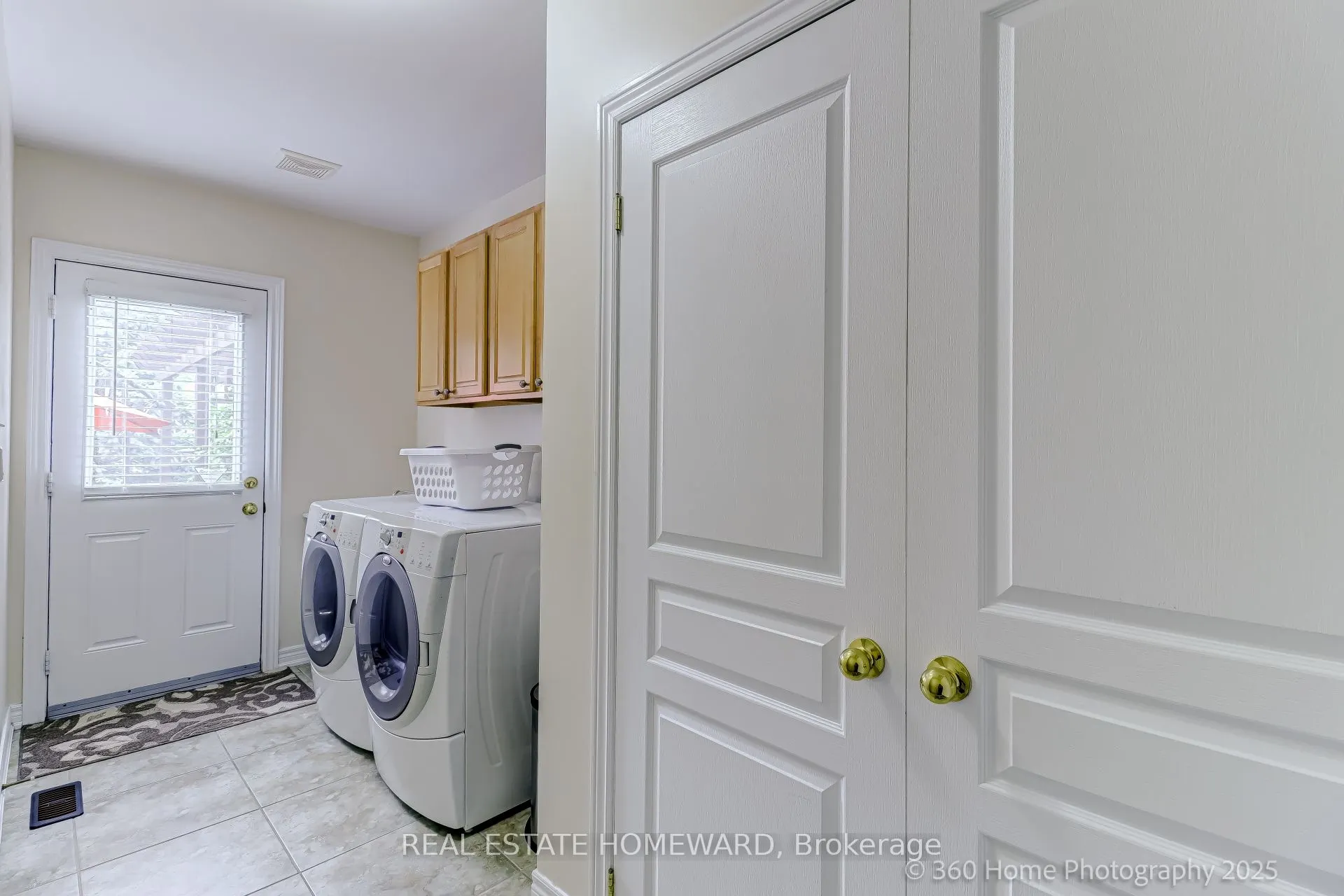 9 Tarmack Drive