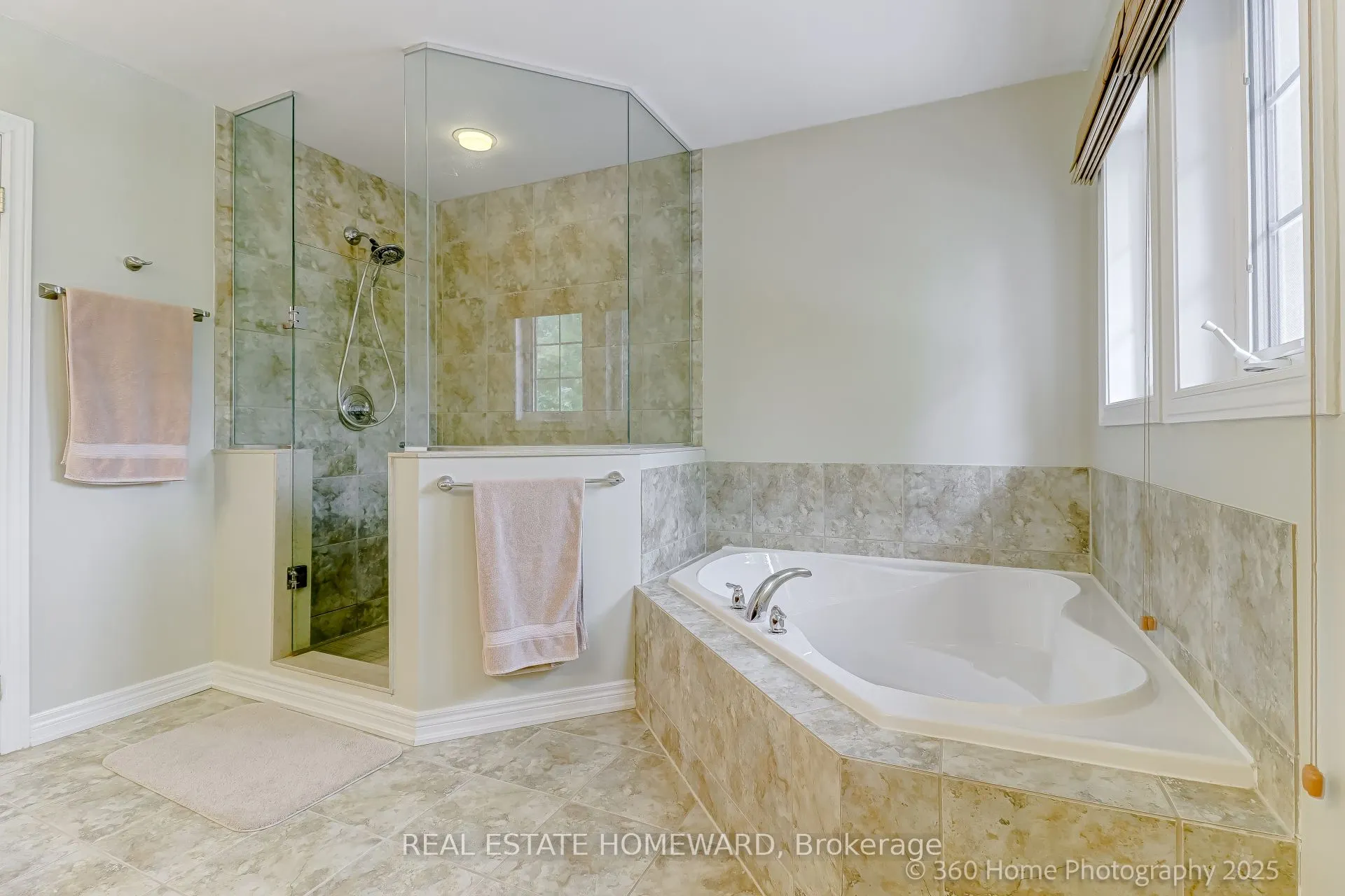 9 Tarmack Drive