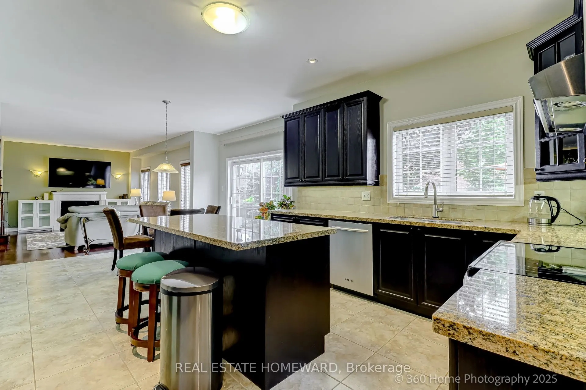 9 Tarmack Drive