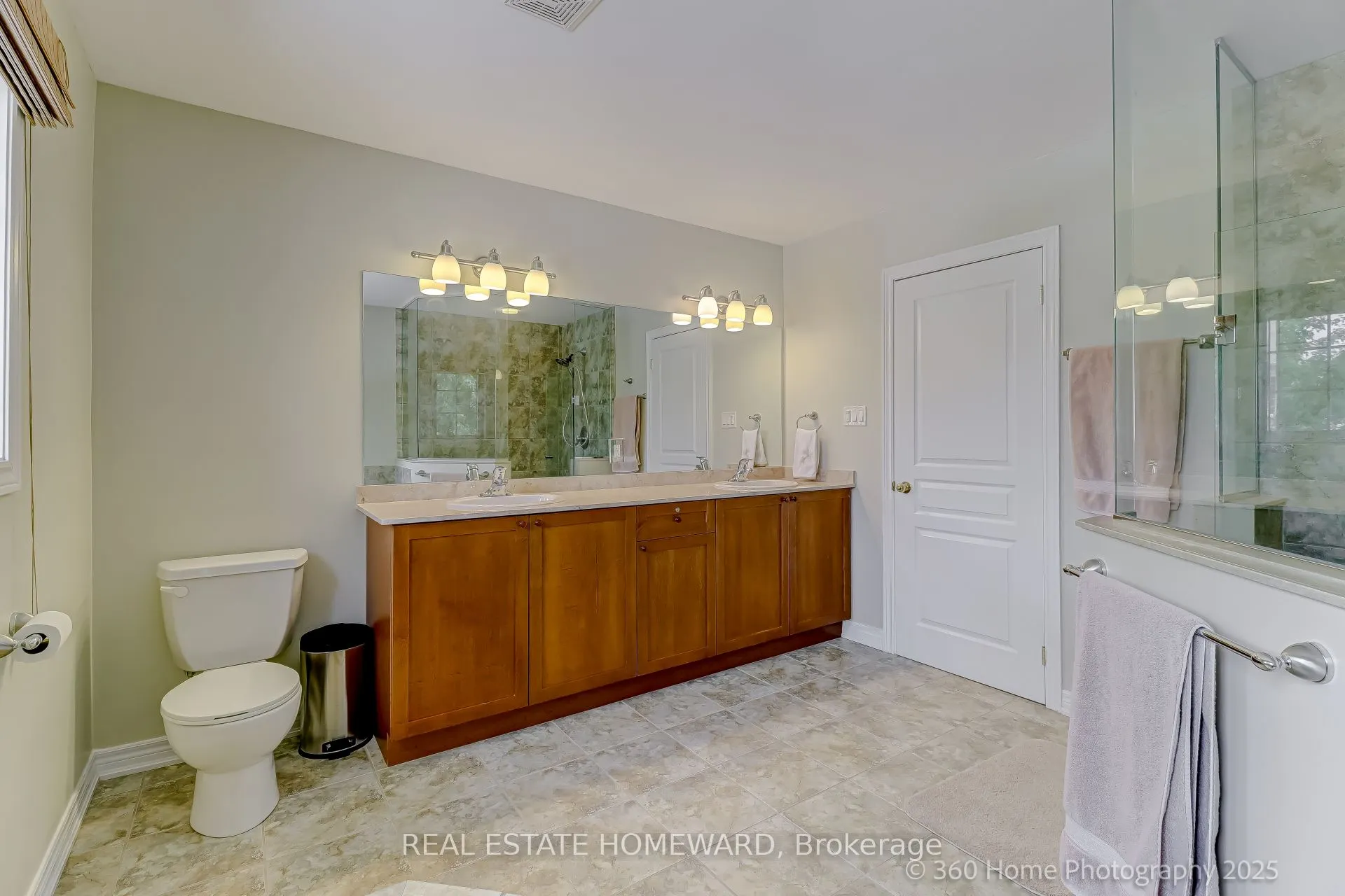 9 Tarmack Drive