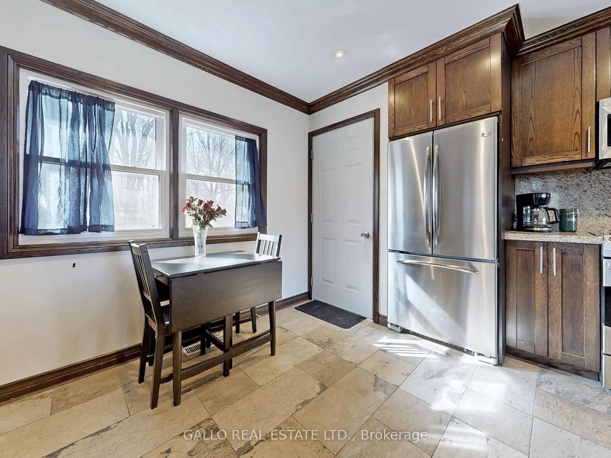 170 East Street E