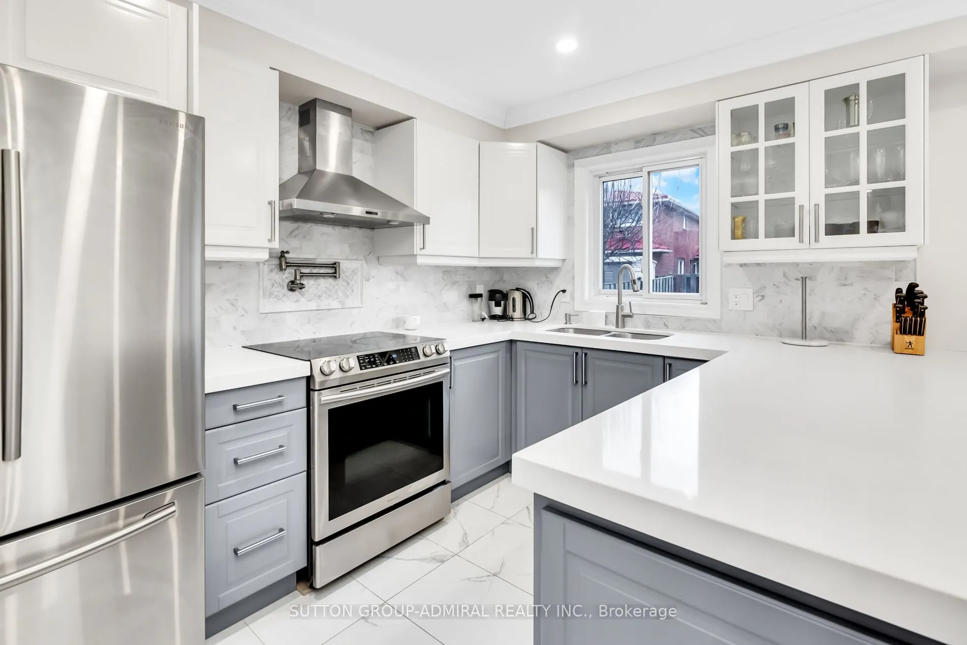 119 Mccabe Crescent, #Main & 2nd