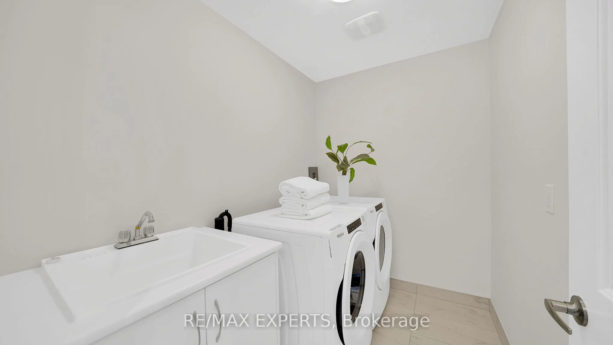 24A Tatton Court