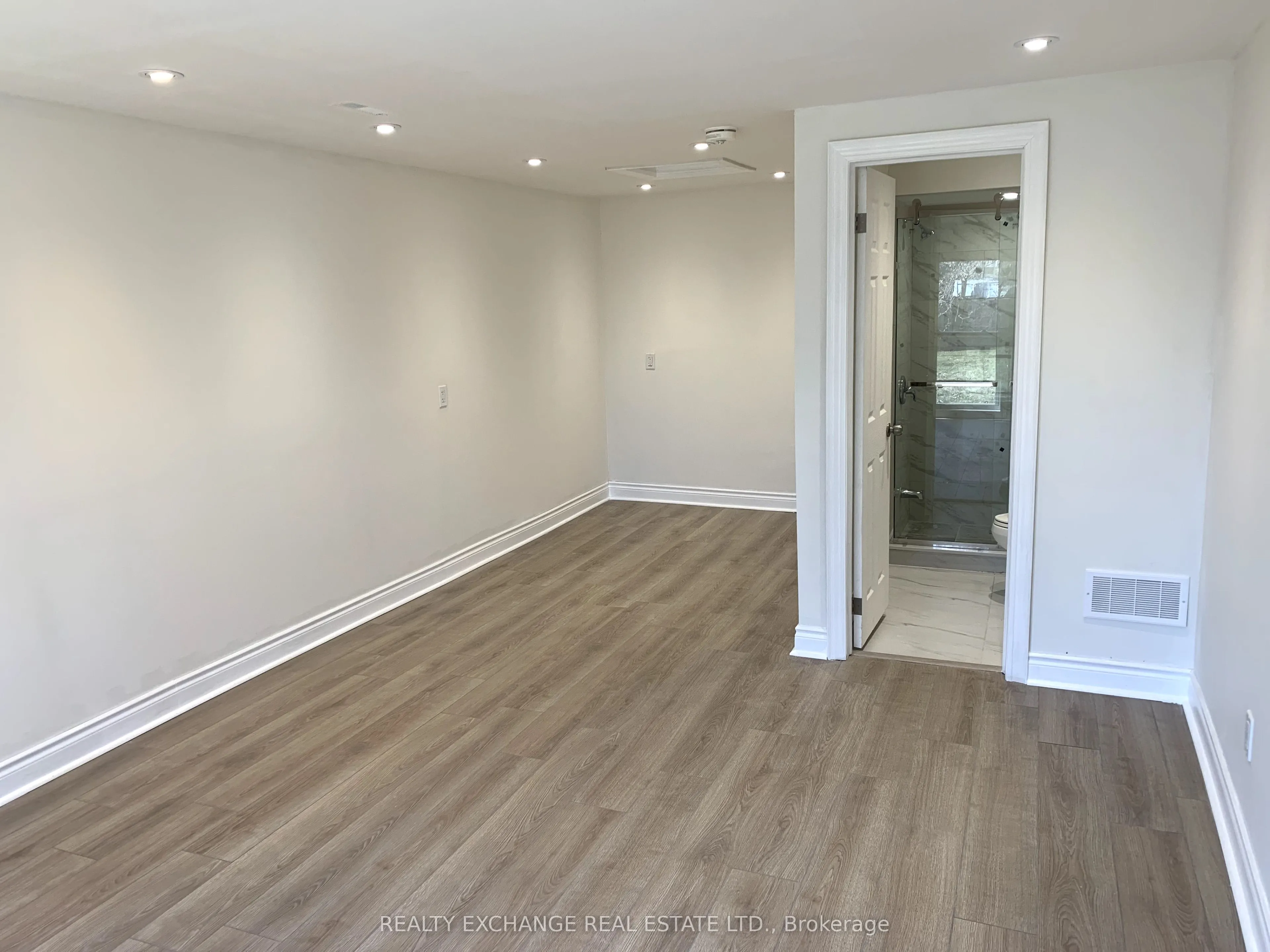 89 Thornton Avenue