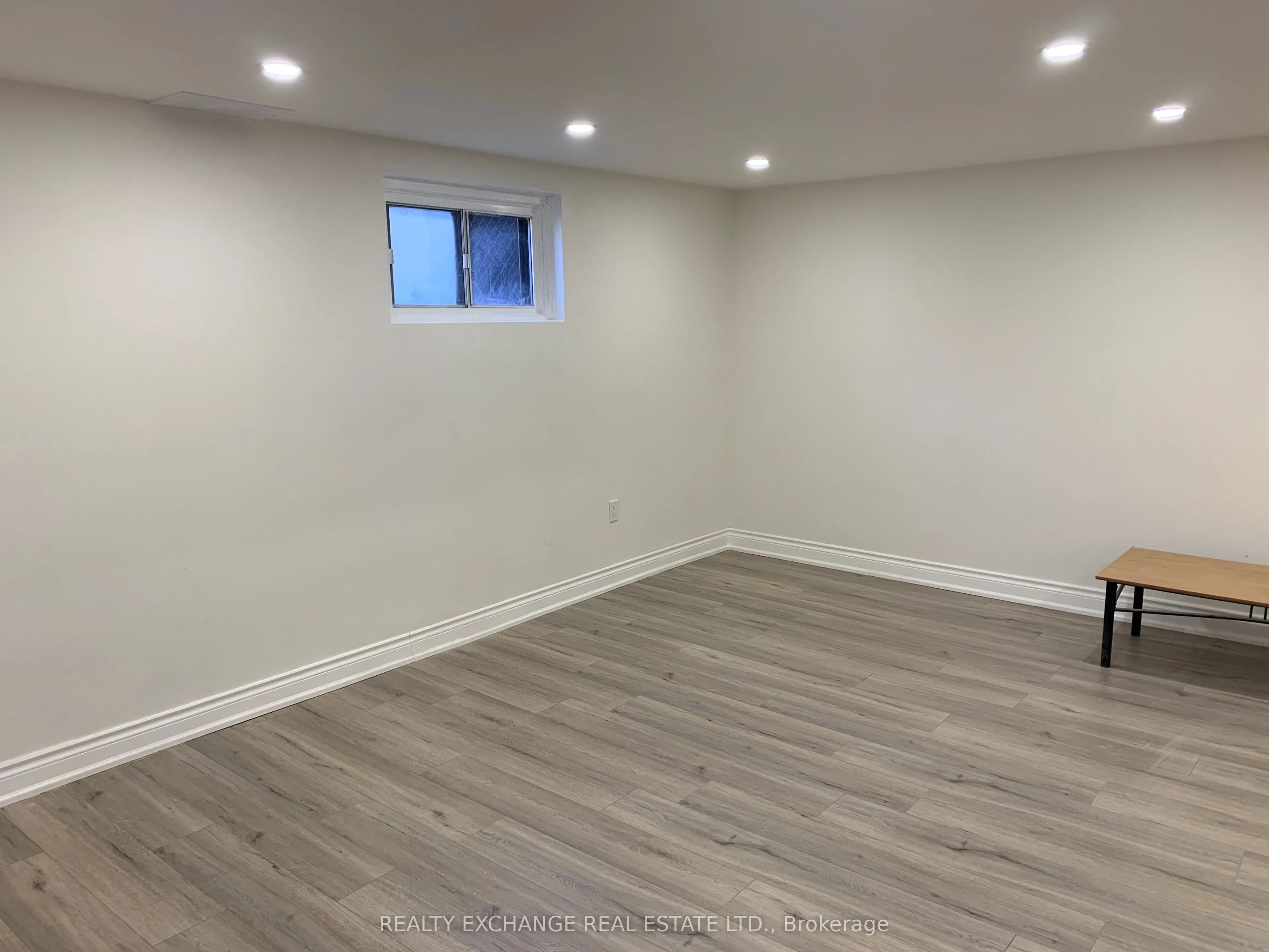 89 Thornton Avenue