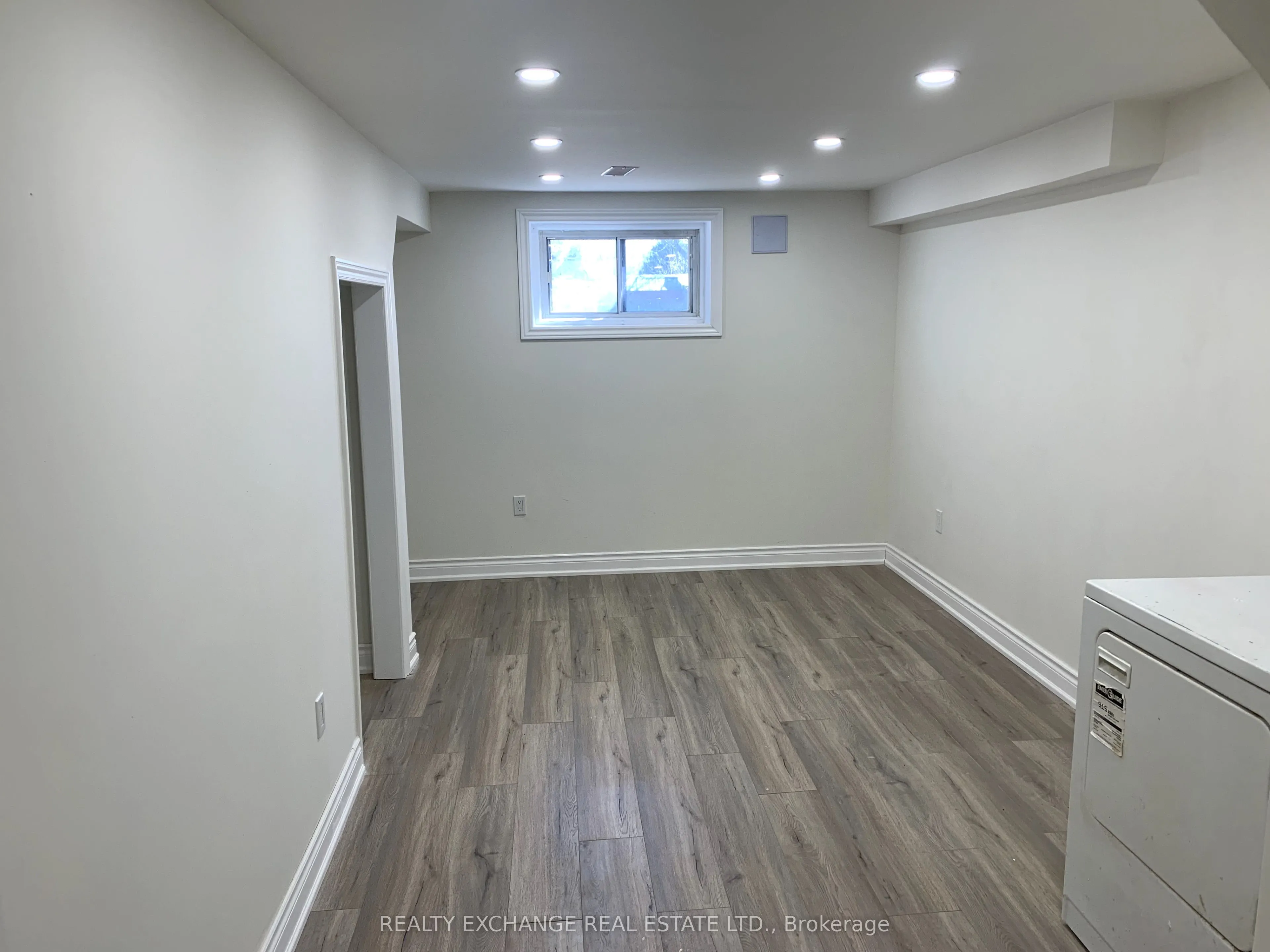 89 Thornton Avenue