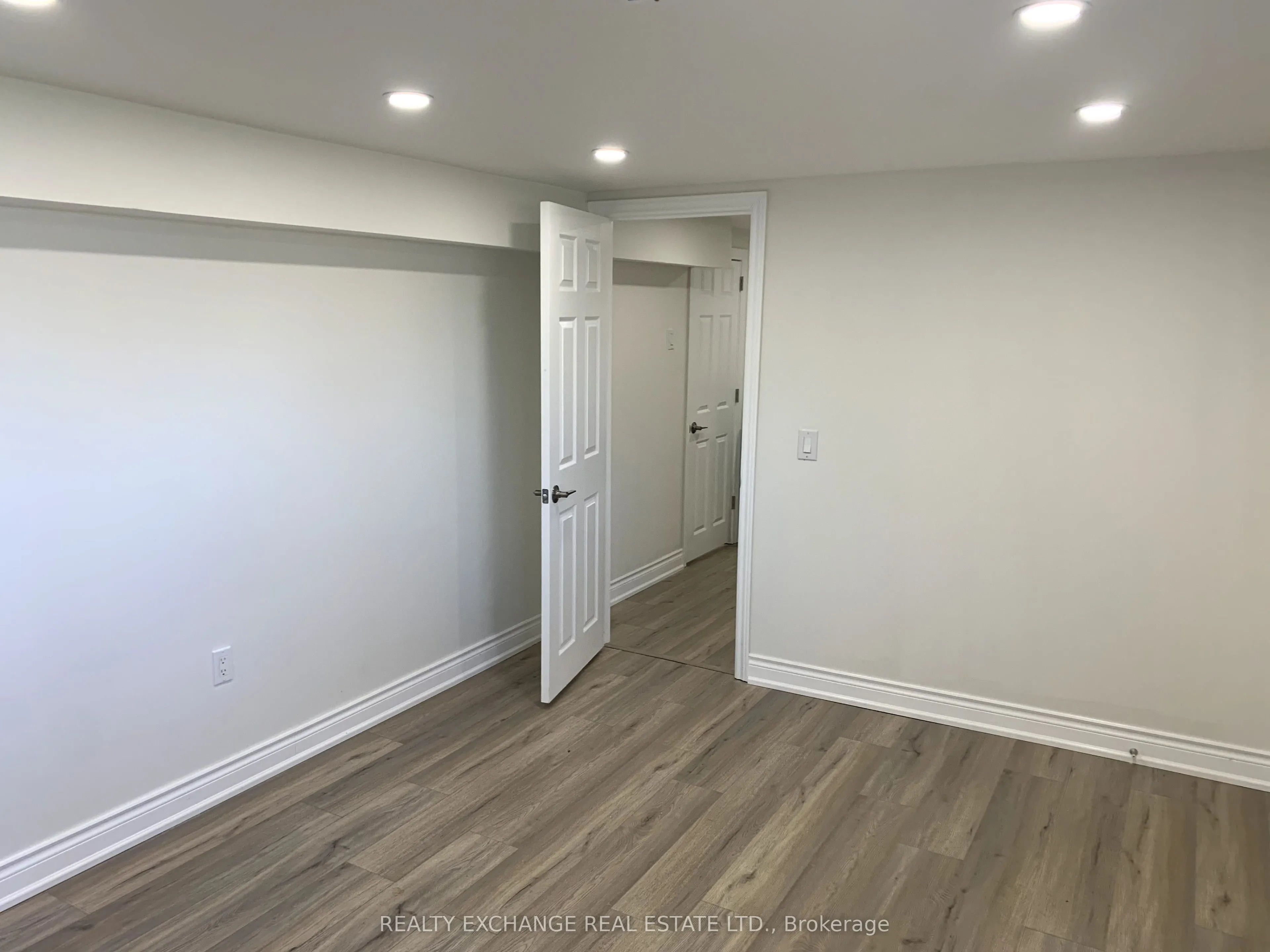 89 Thornton Avenue