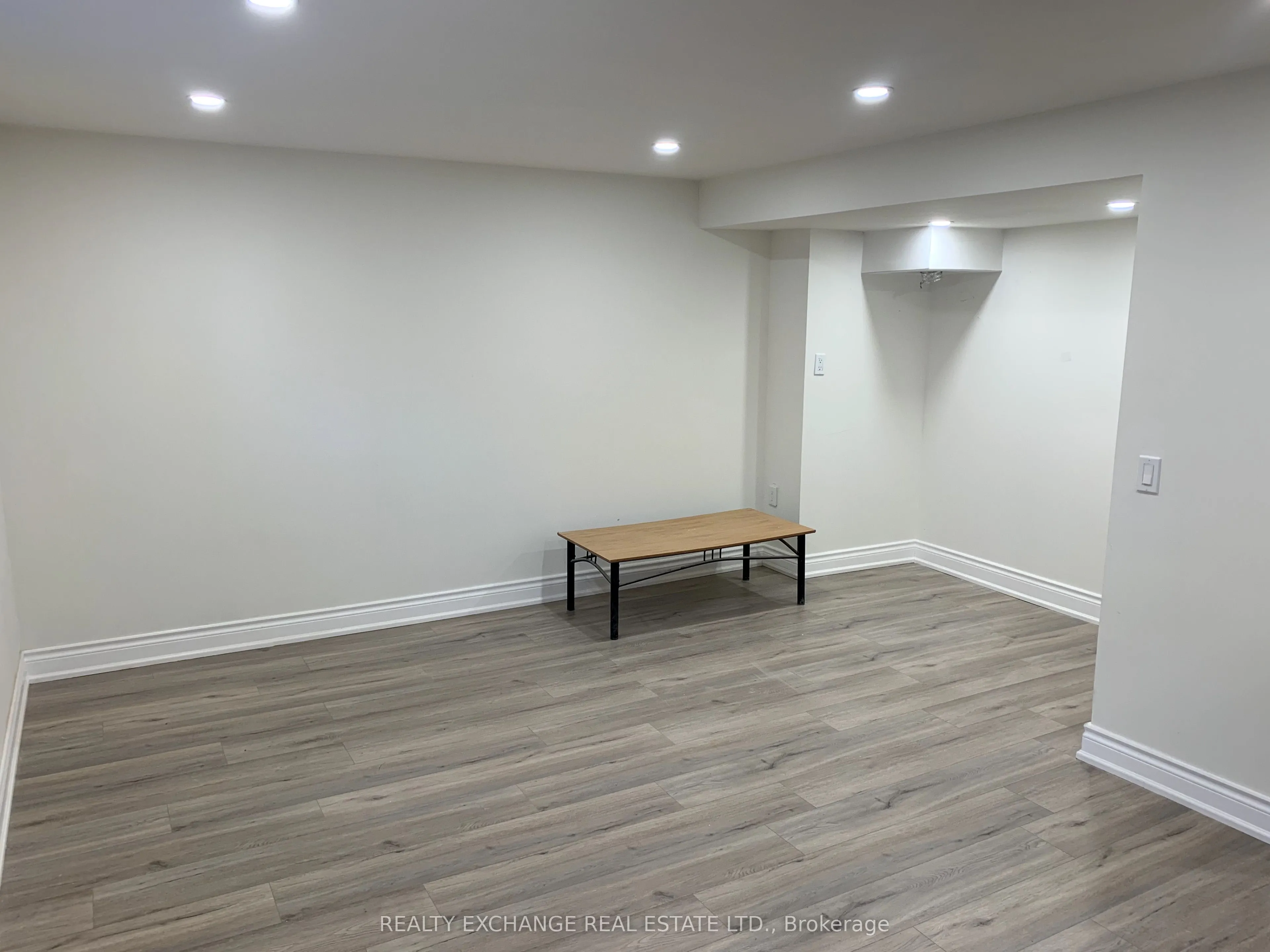 89 Thornton Avenue