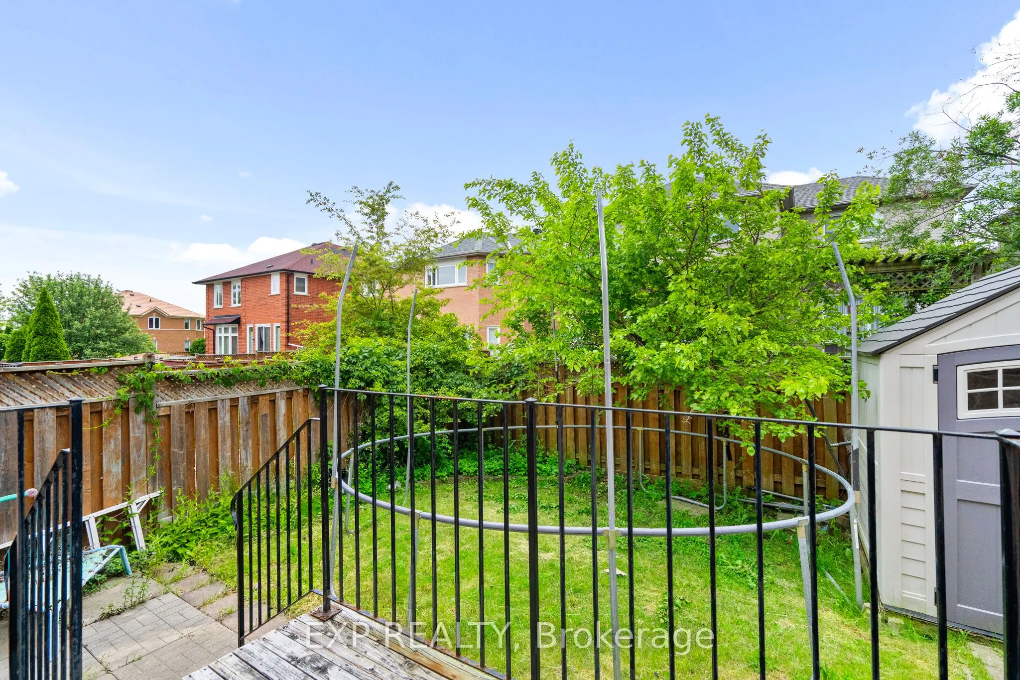10 Breezeway Crescent