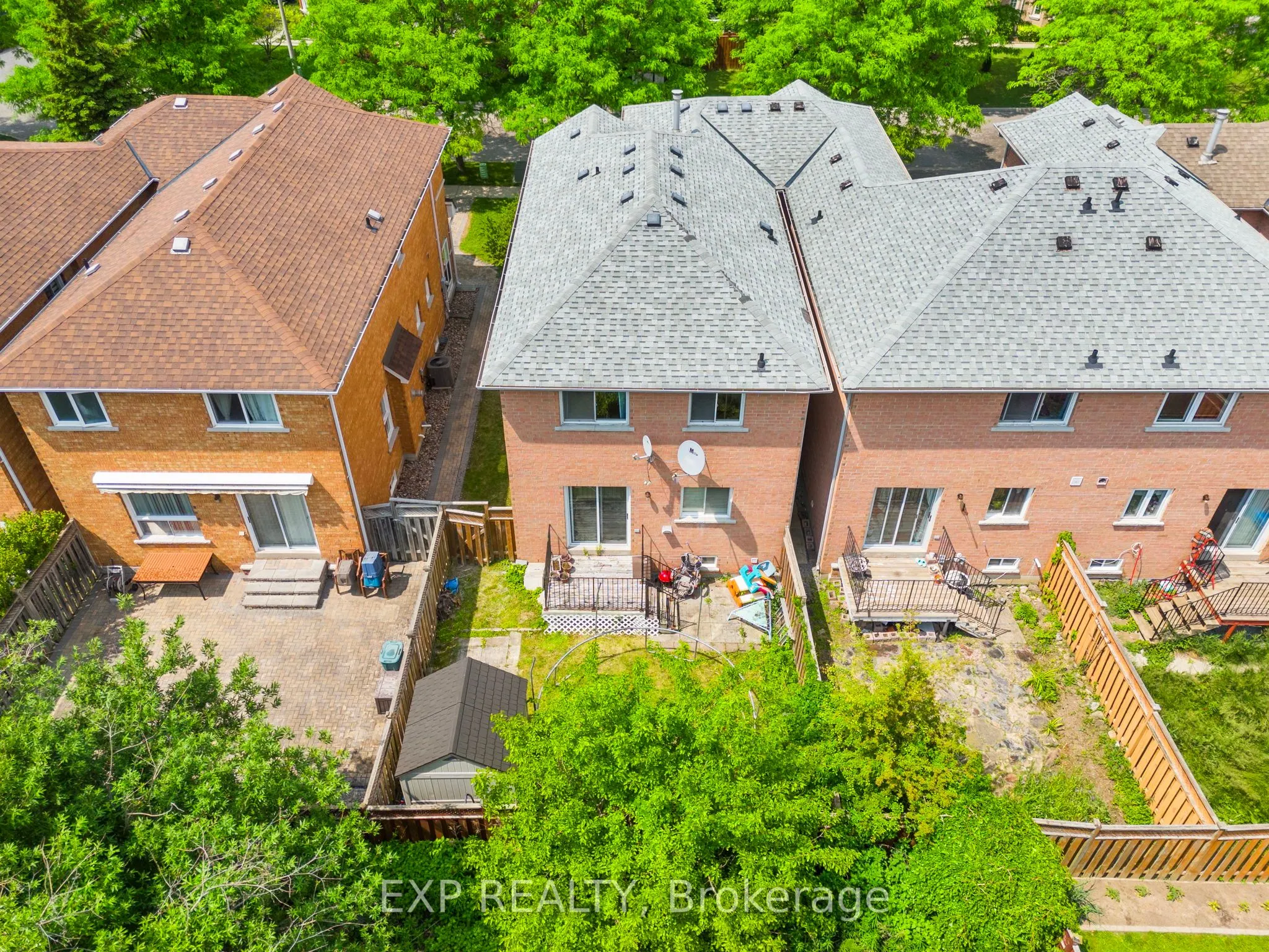 10 Breezeway Crescent