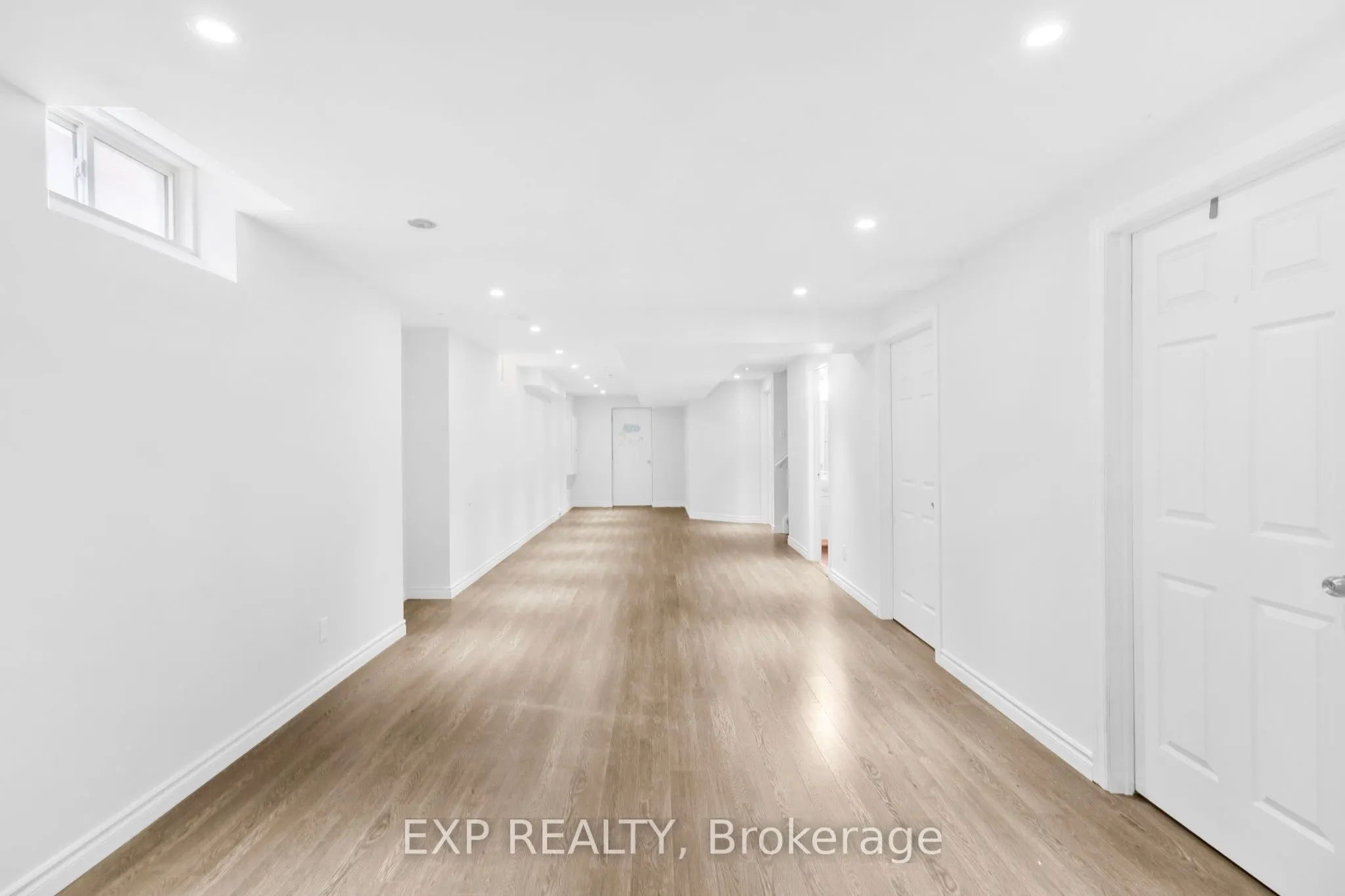 10 Breezeway Crescent