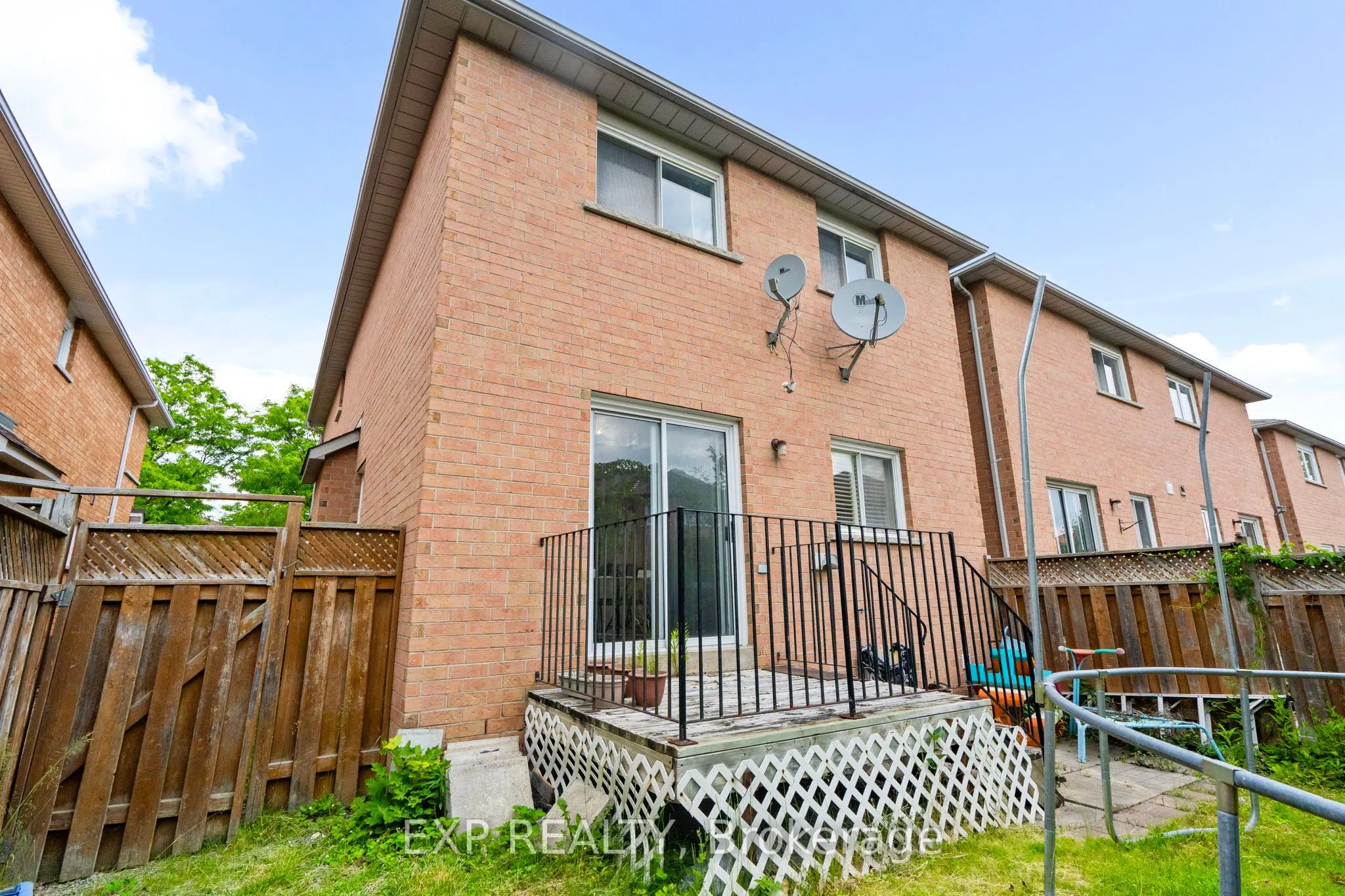 10 Breezeway Crescent