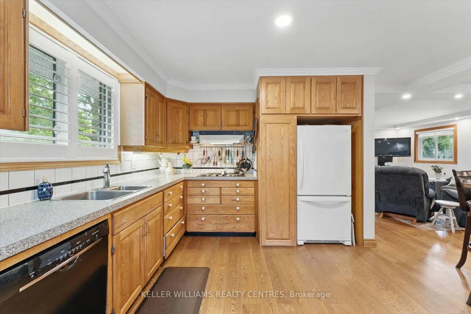 9 Thompson Drive