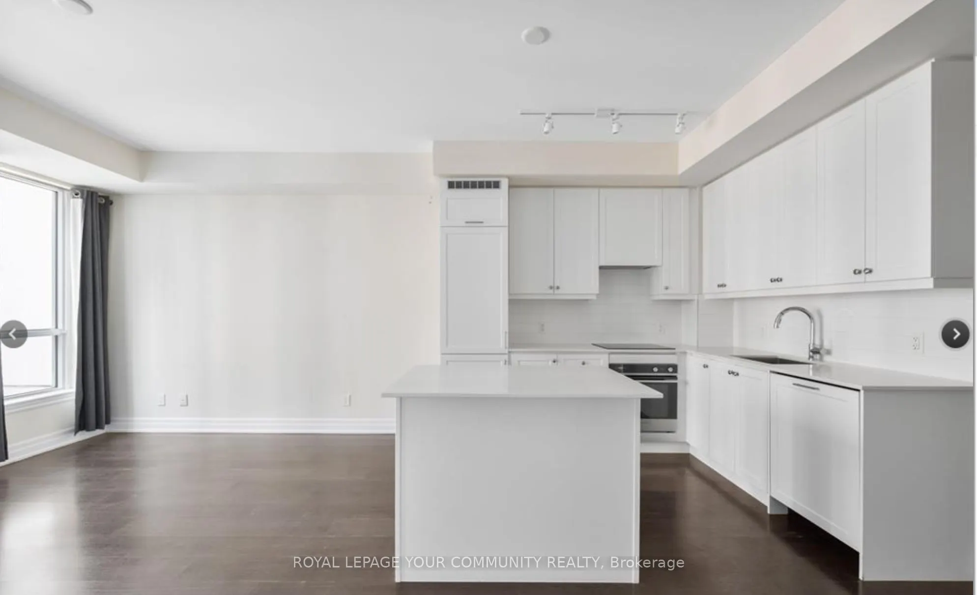 9075 Jane Street, #320