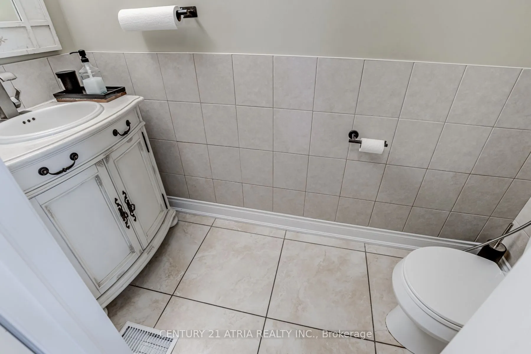 69 B Elm Grove Avenue