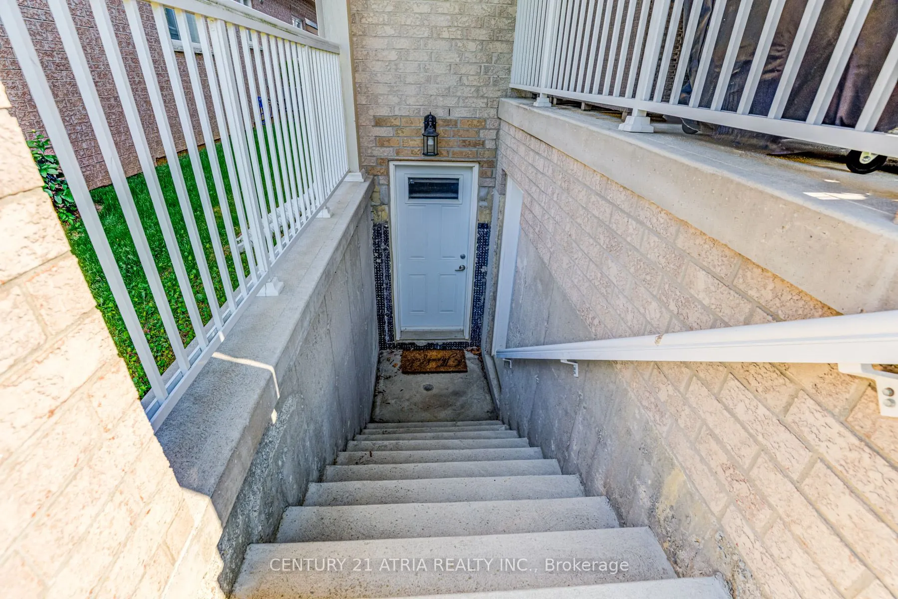 69 B Elm Grove Avenue