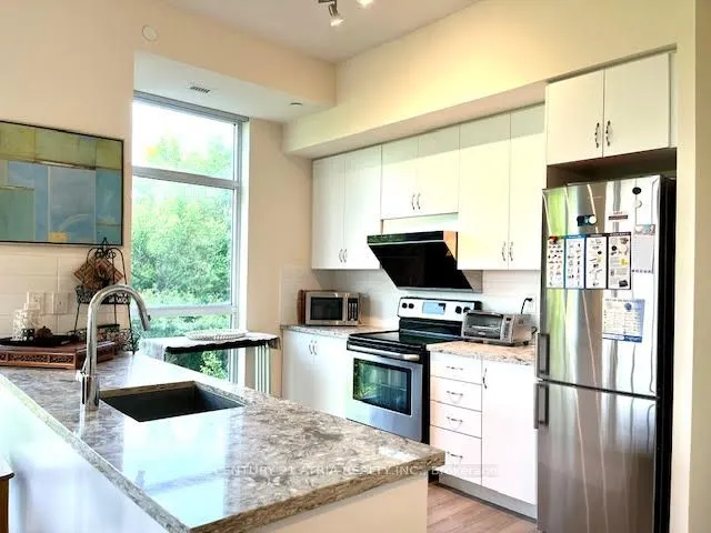 8763 Bayview Avenue, #228