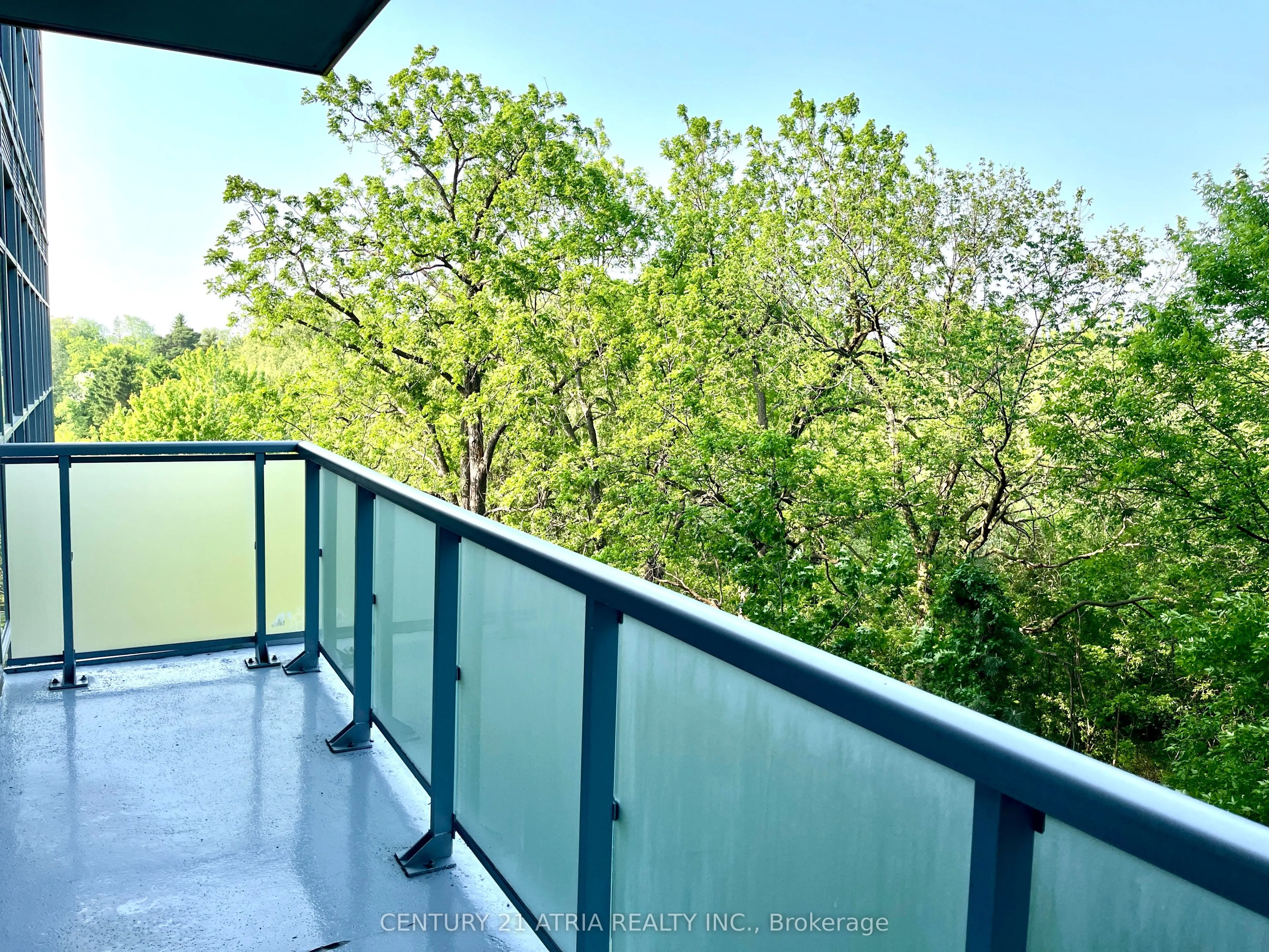 8763 Bayview Avenue, #228