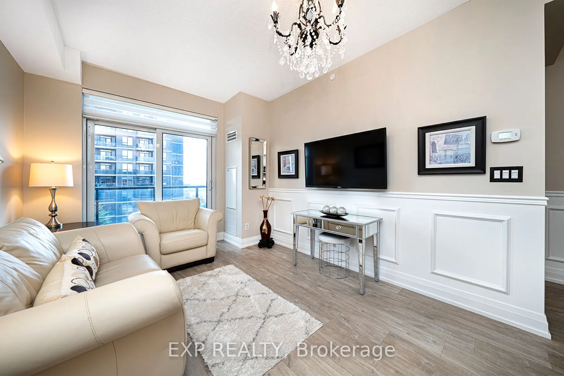 3600 Highway 7 W, #606
