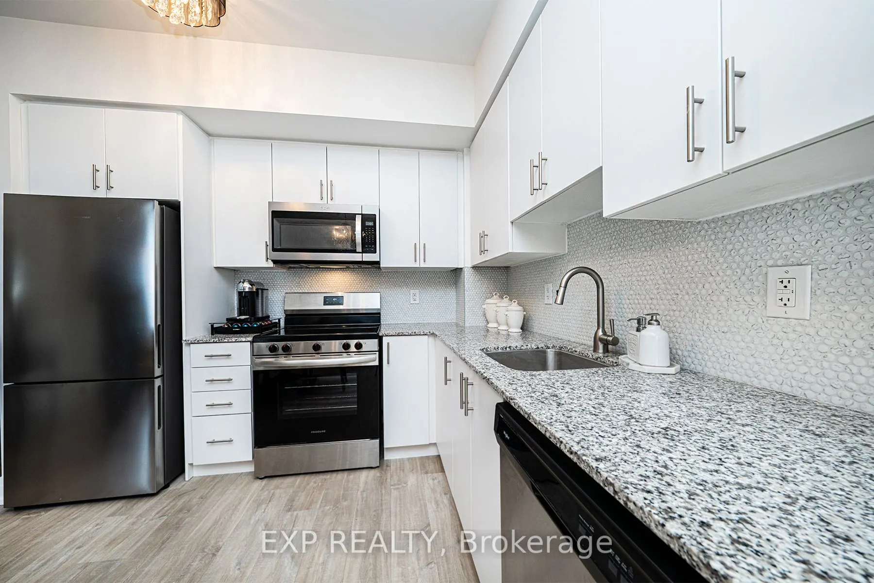 3600 Highway 7 W, #606