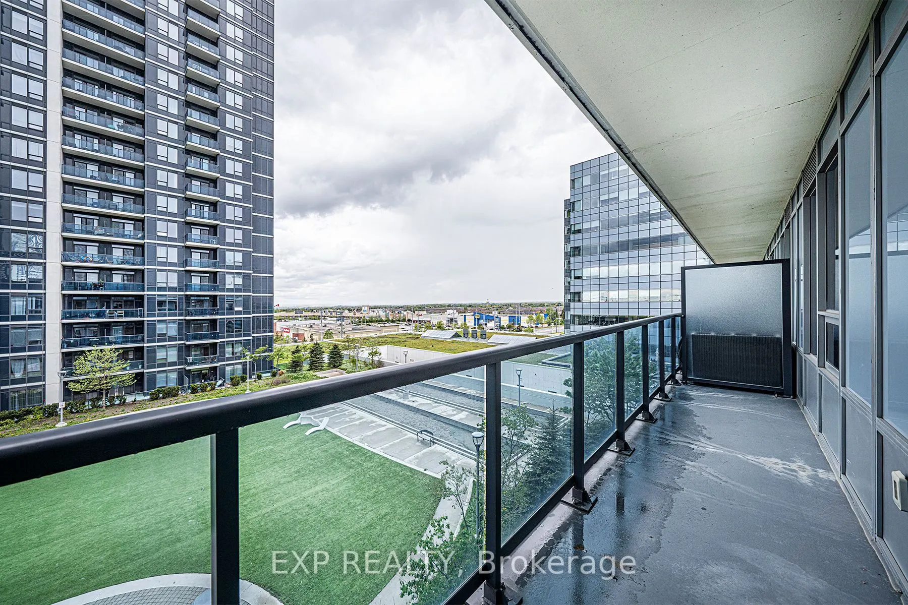 3600 Highway 7 W, #606