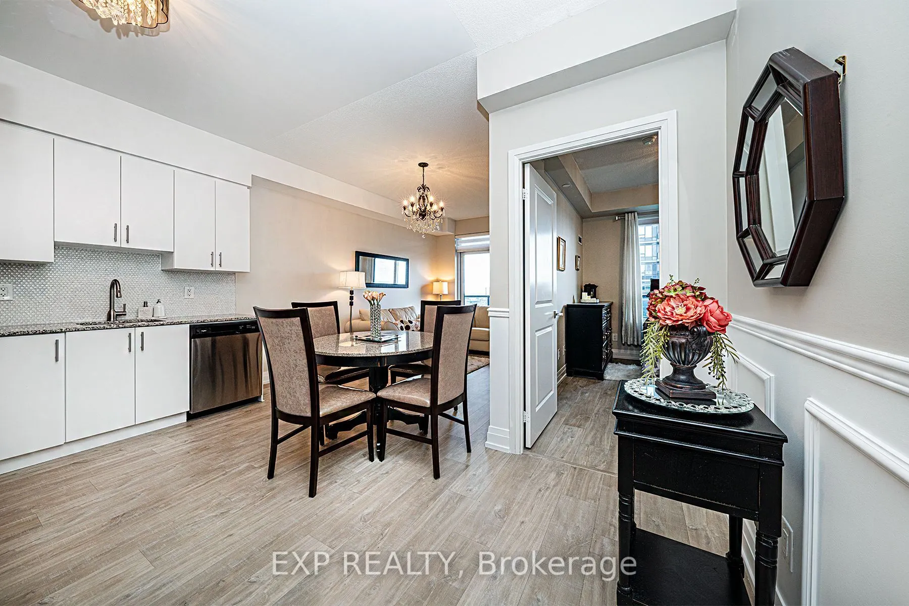 3600 Highway 7 W, #606