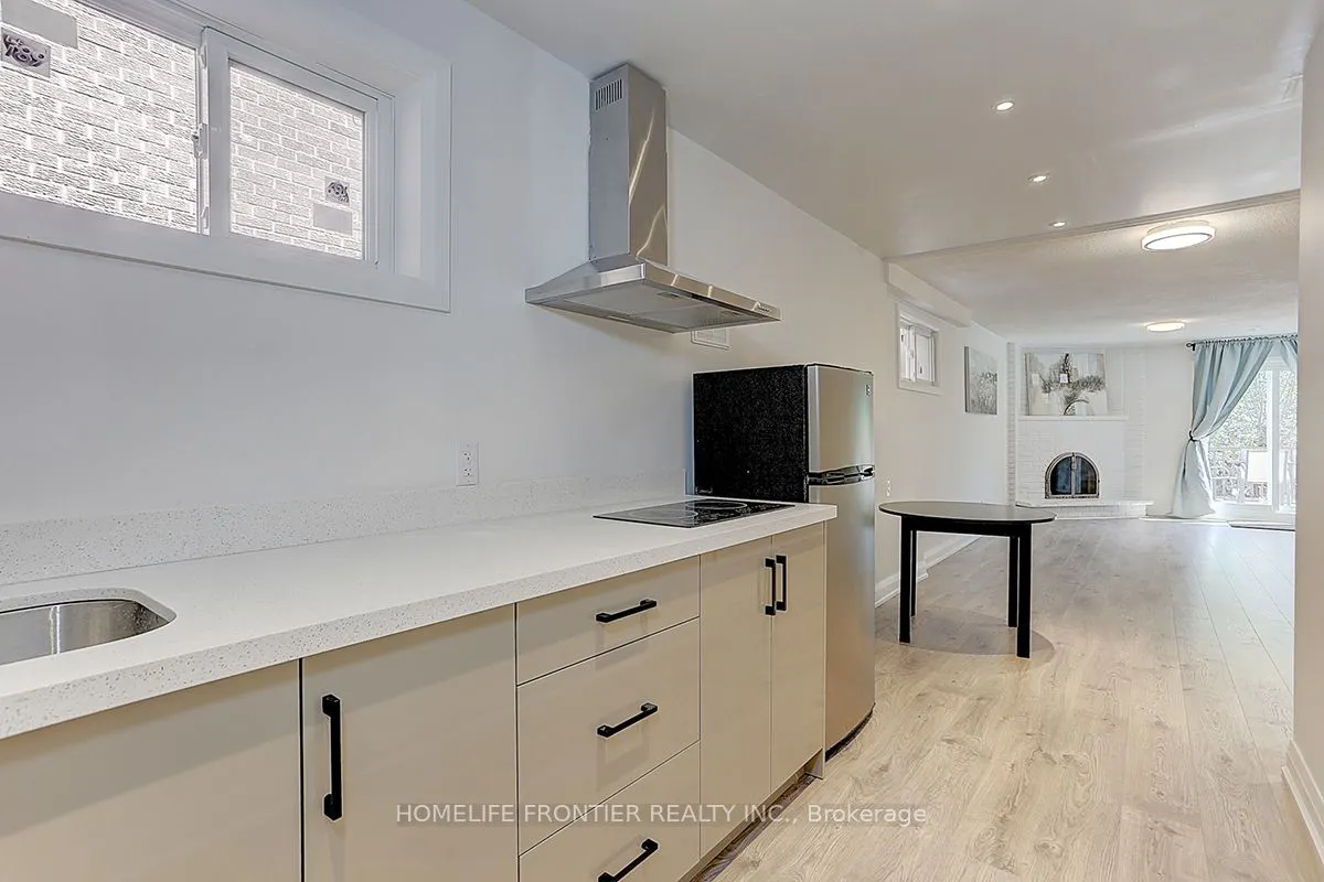 31 Boyne Highlands Court, #Ground