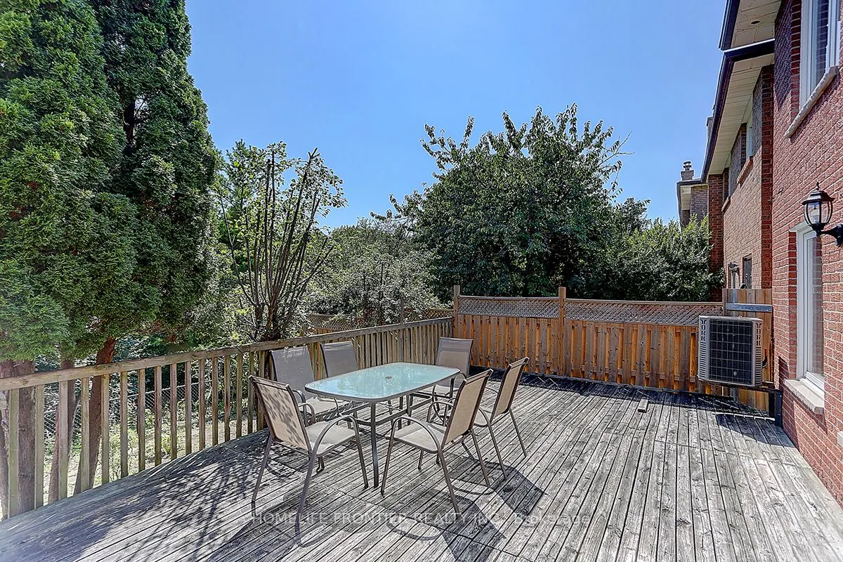31 Boyne Highlands Court, #Ground