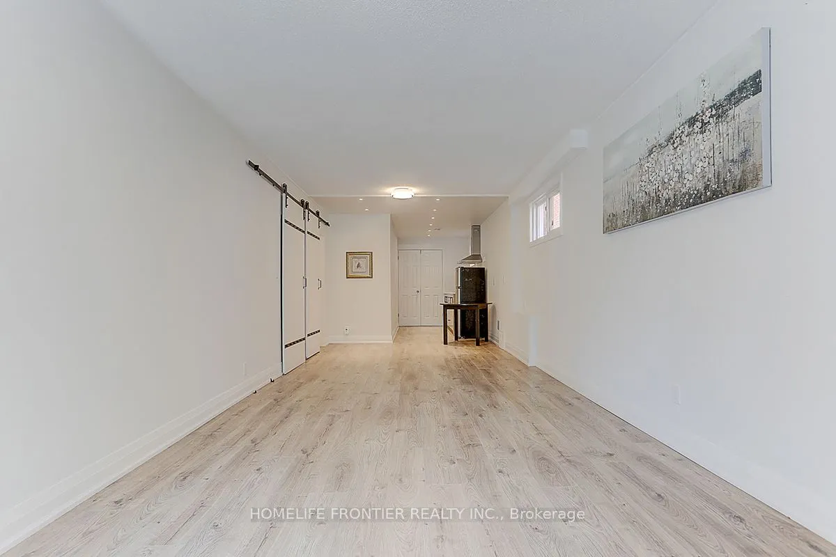 31 Boyne Highlands Court, #Ground