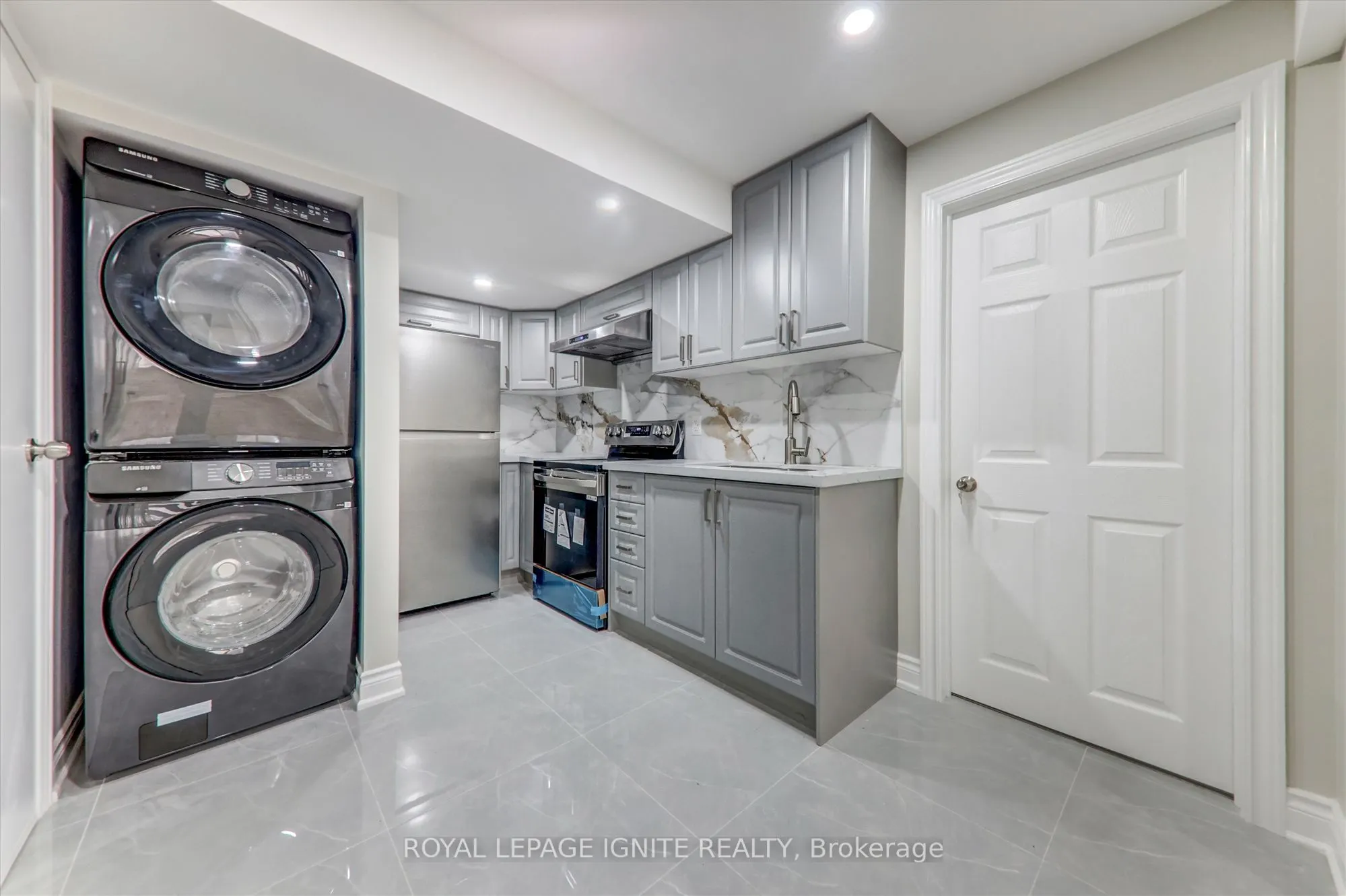 15 Vanni Avenue, #Basement