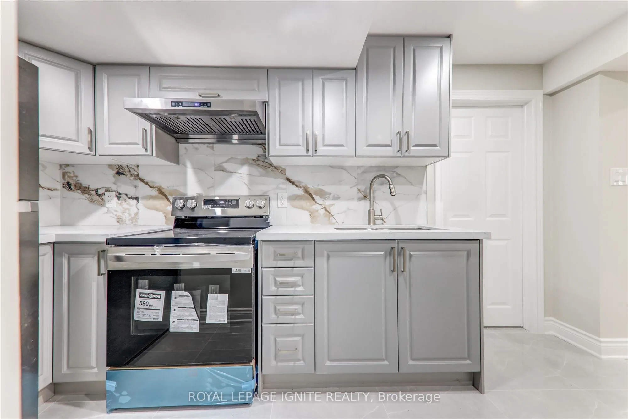 15 Vanni Avenue, #Basement