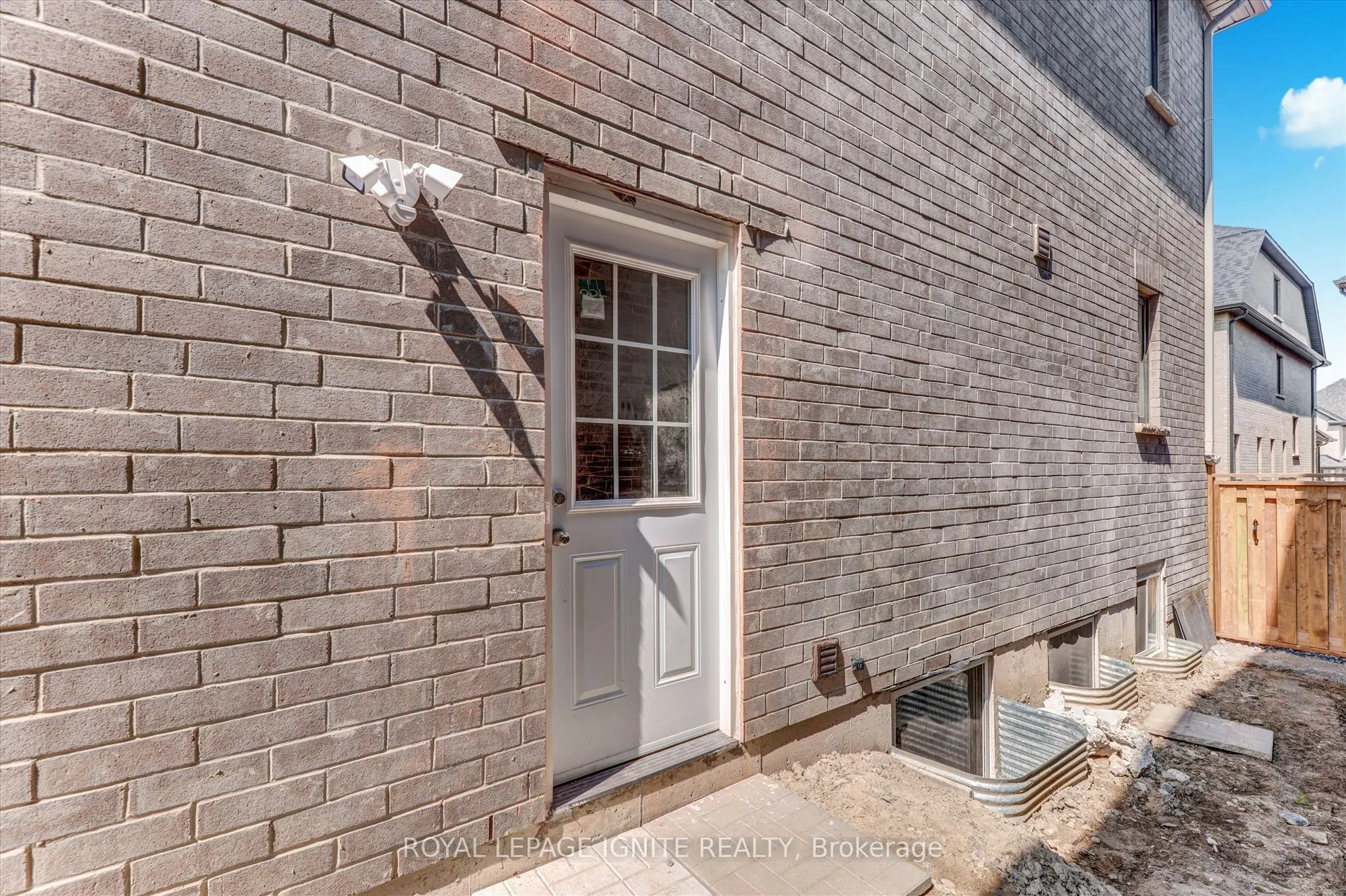 15 Vanni Avenue, #Basement