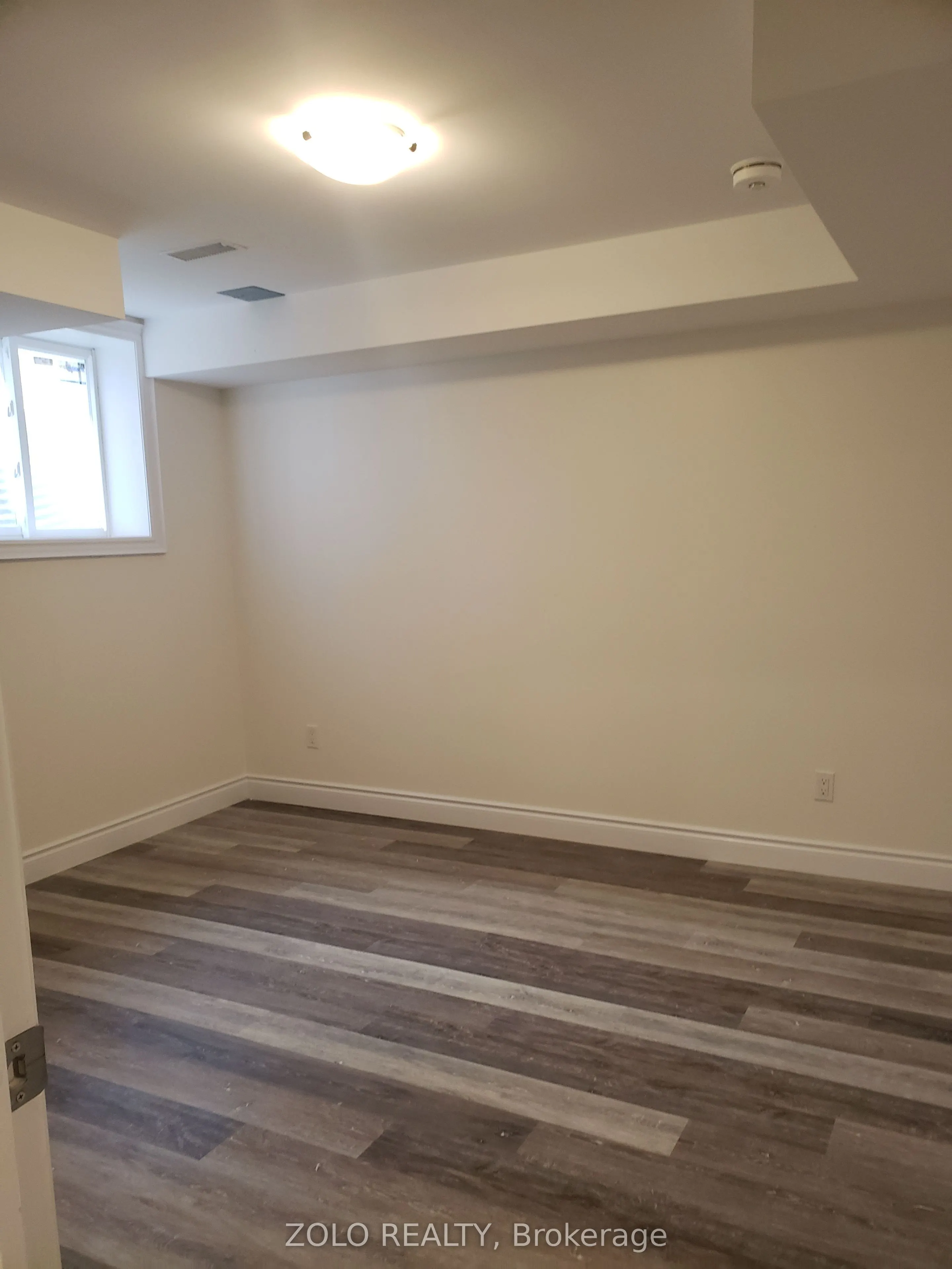 58 Gibson Circle #Lower