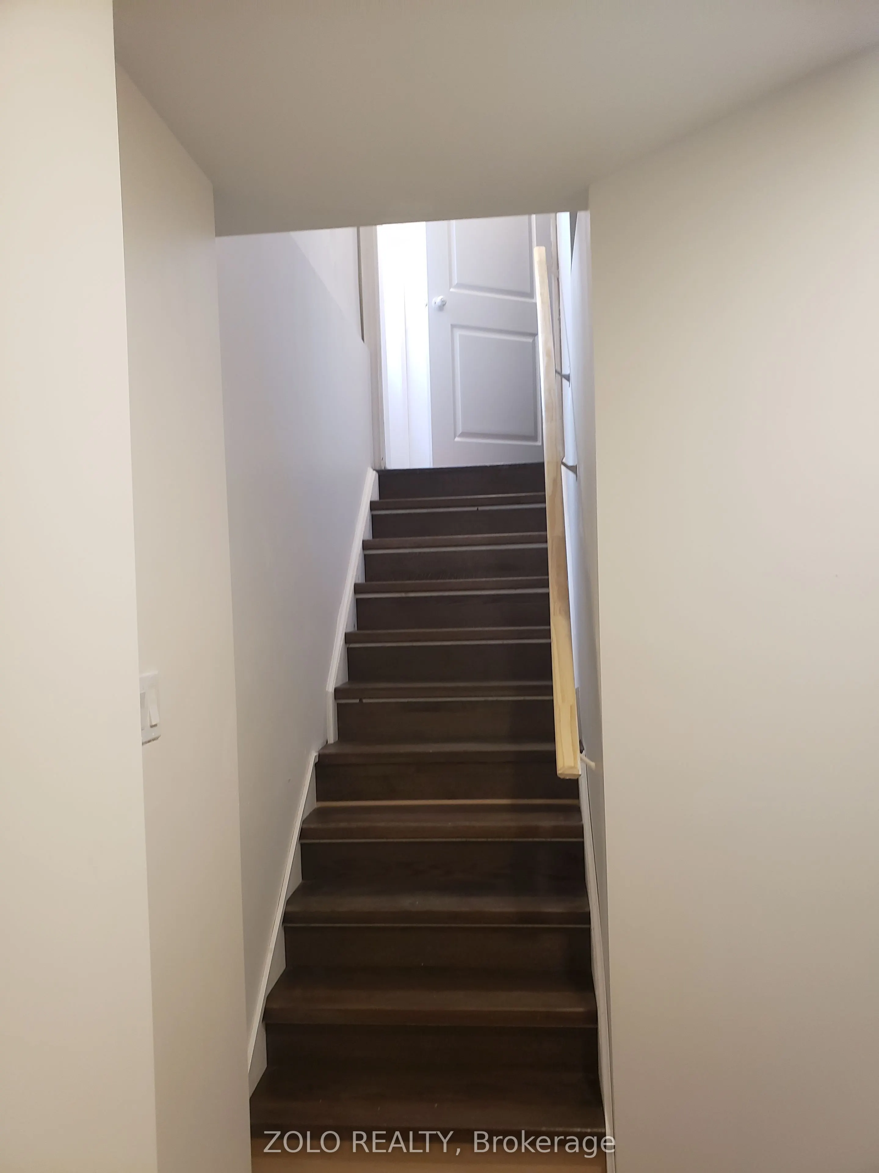 58 Gibson Circle #Lower