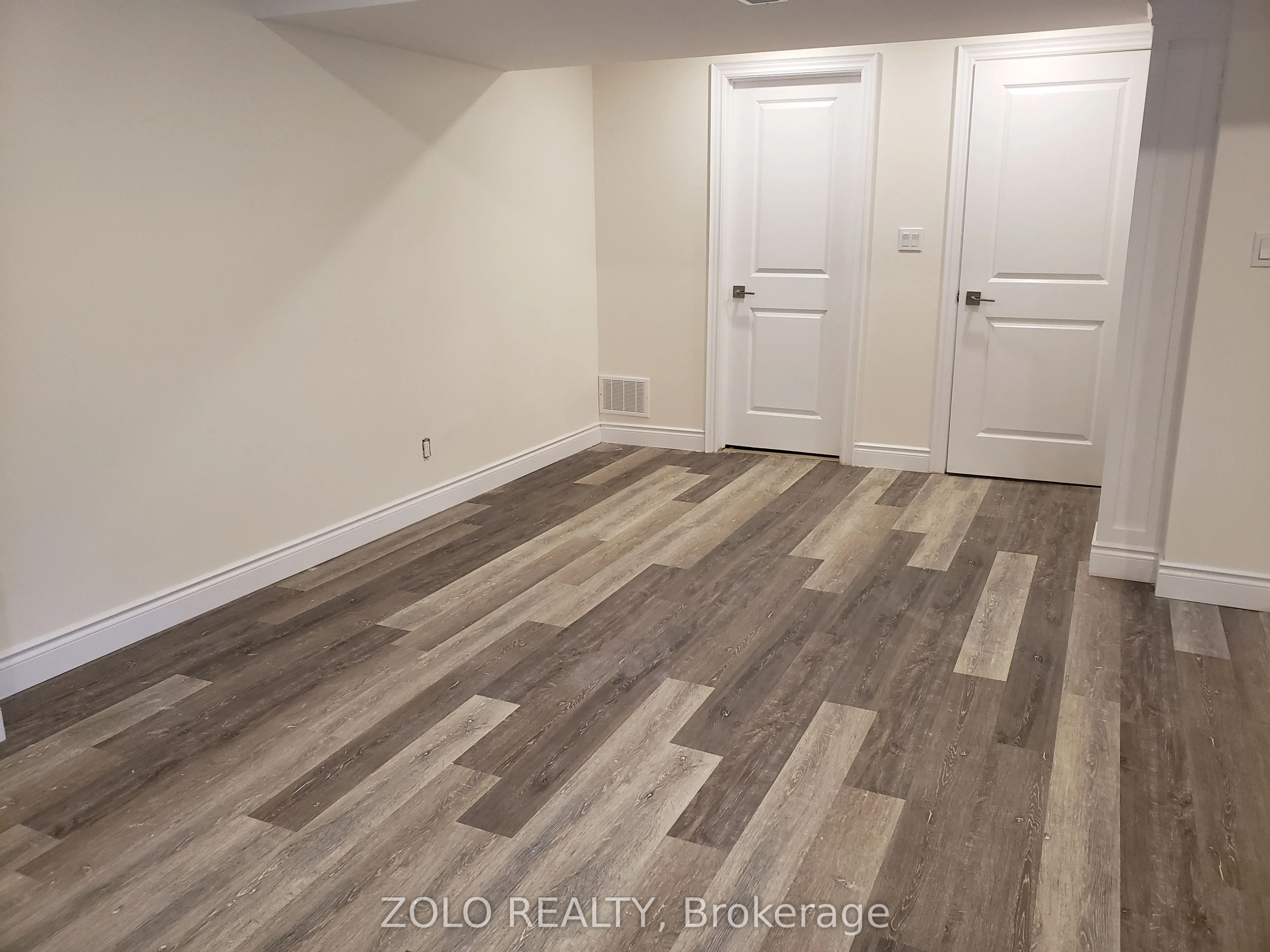 58 Gibson Circle #Lower