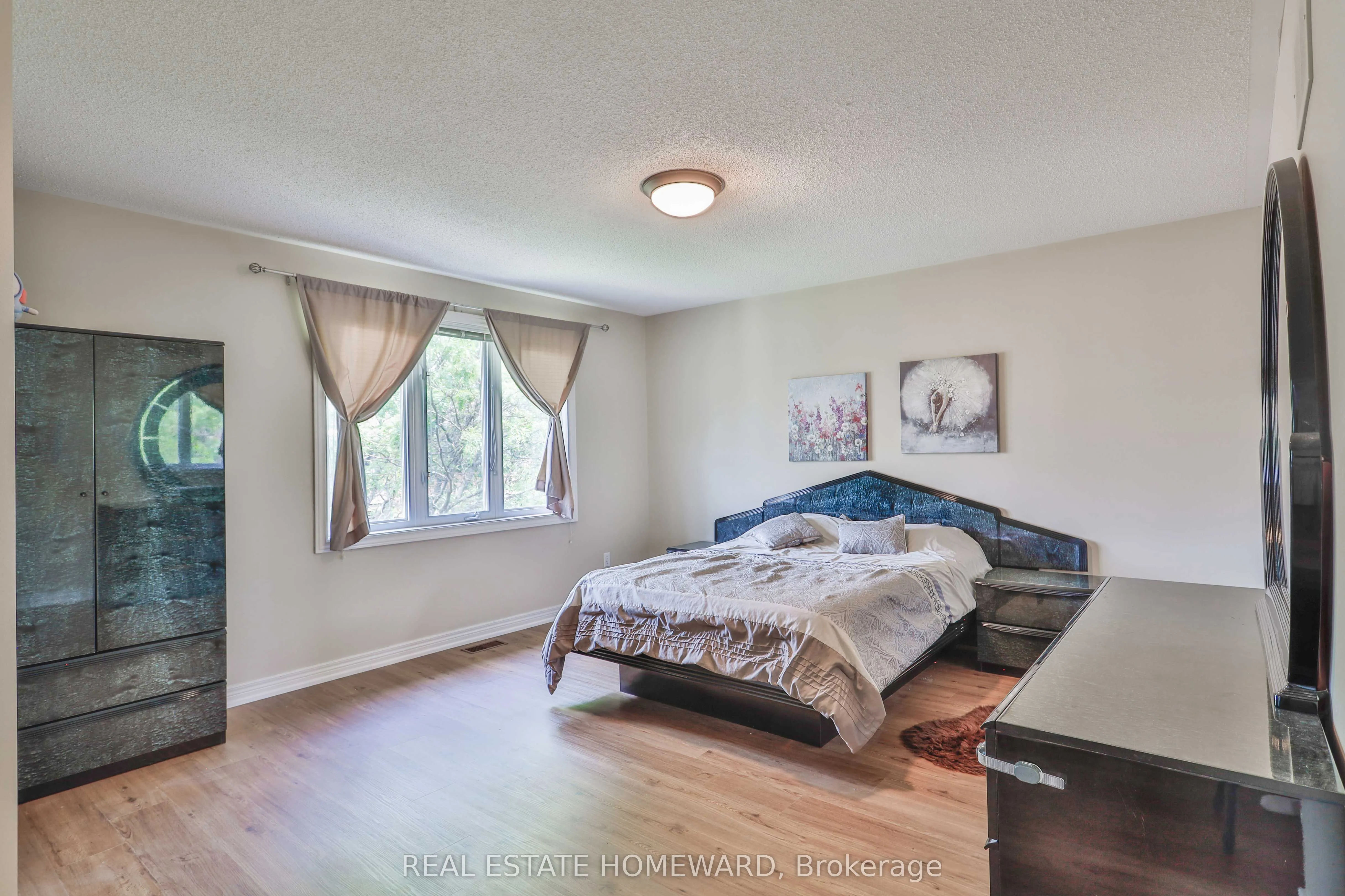 14 Canyon Creek Avenue