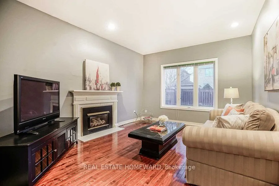 14 Canyon Creek Avenue