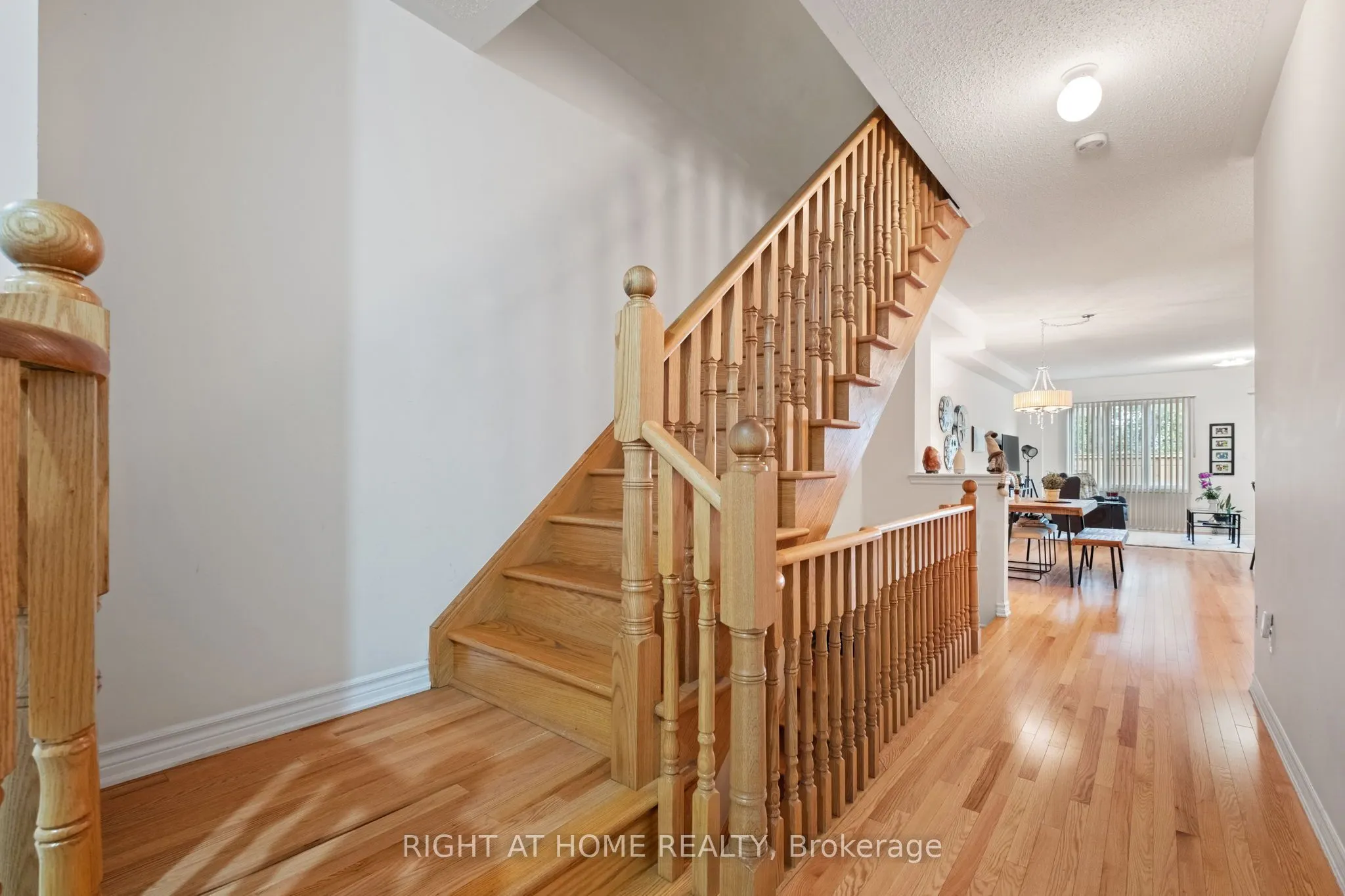 8777 Dufferin Street, #12