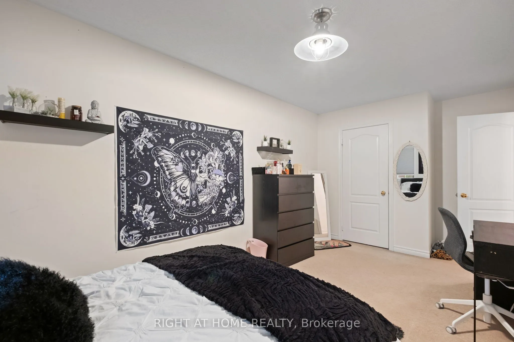 8777 Dufferin Street, #12