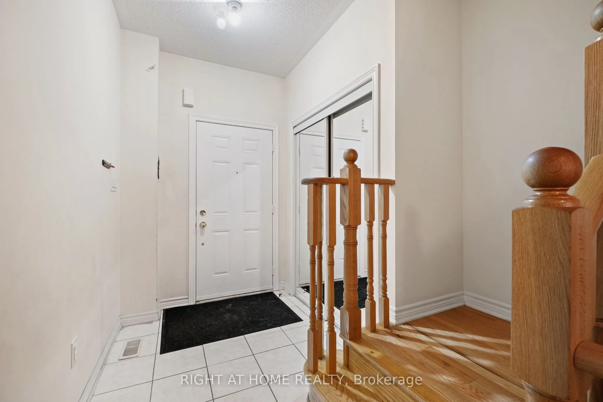 8777 Dufferin Street, #12