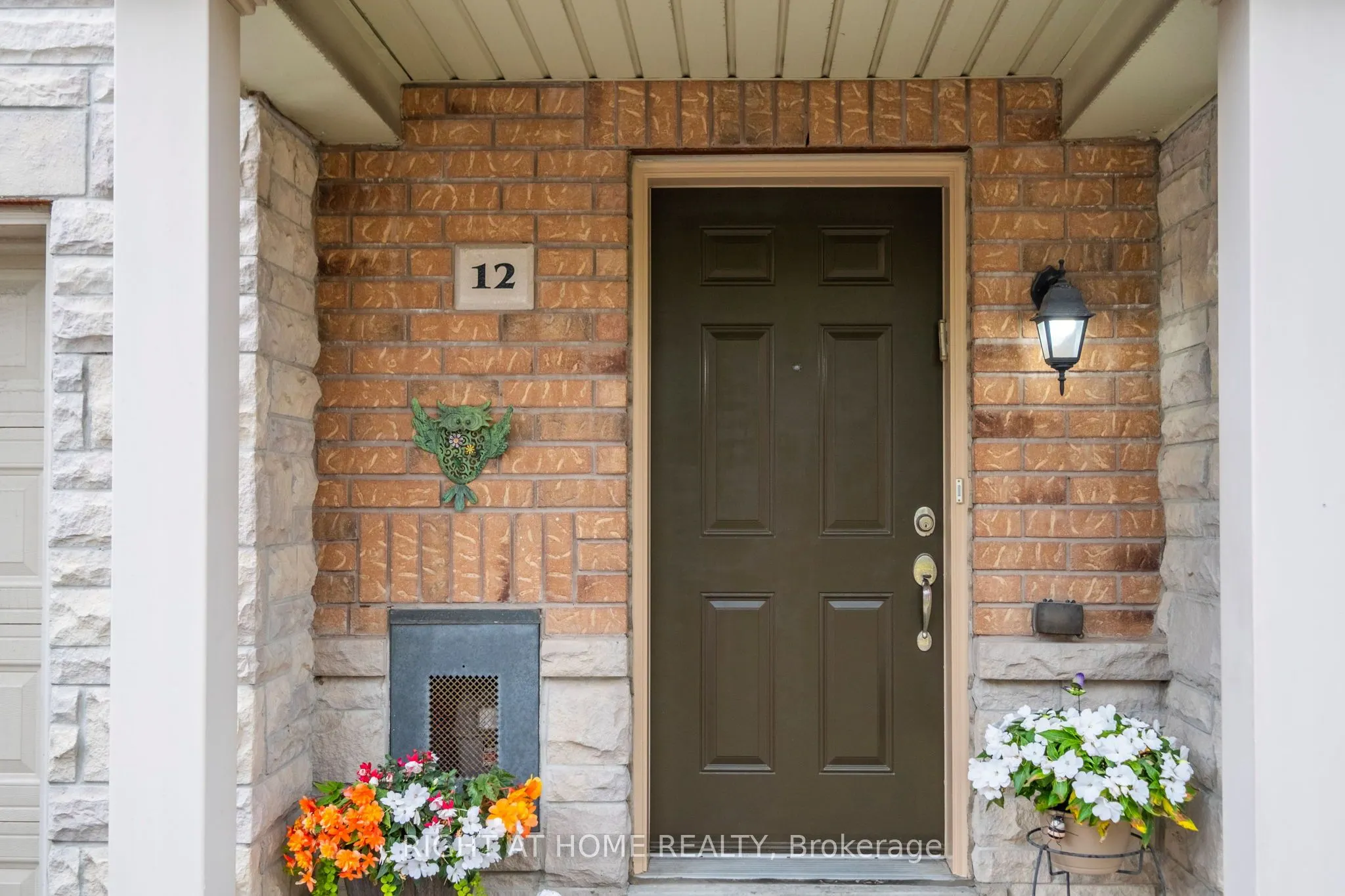 8777 Dufferin Street, #12