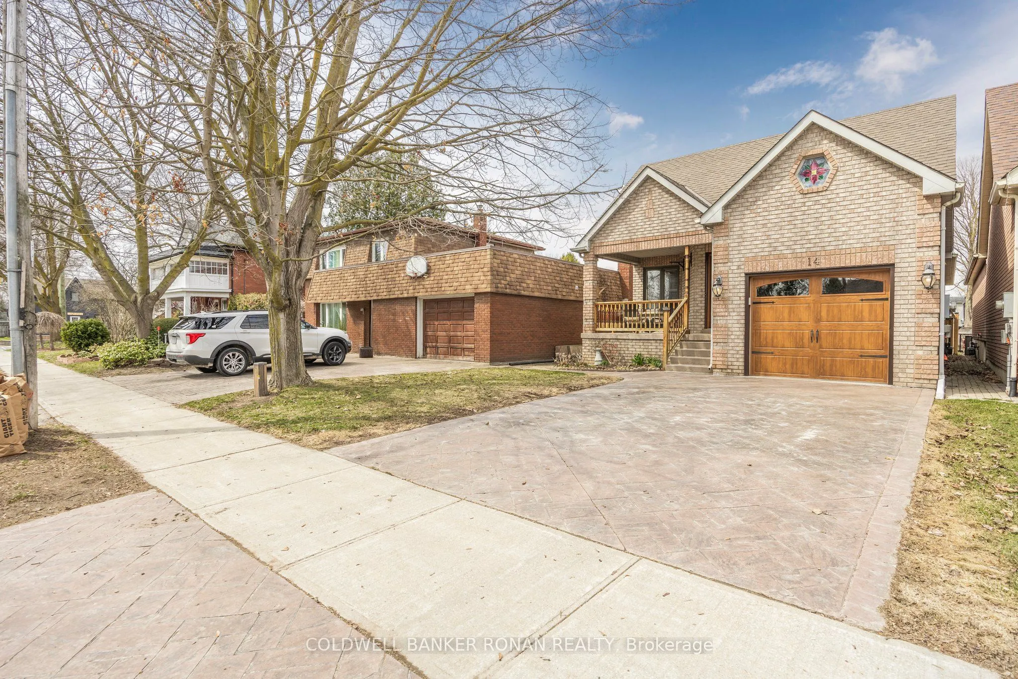 14 Albert Street E