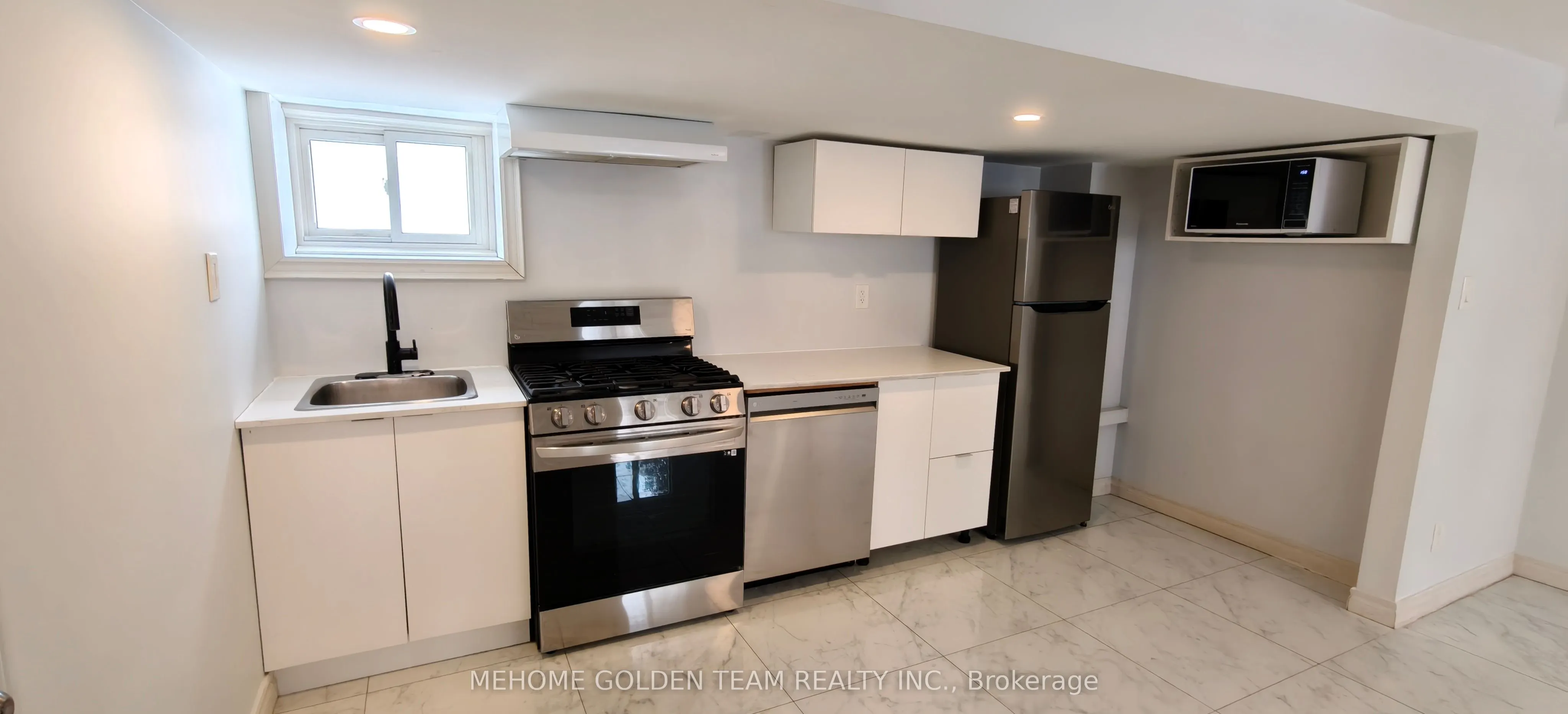 205 Pine Beach Drive, #Main