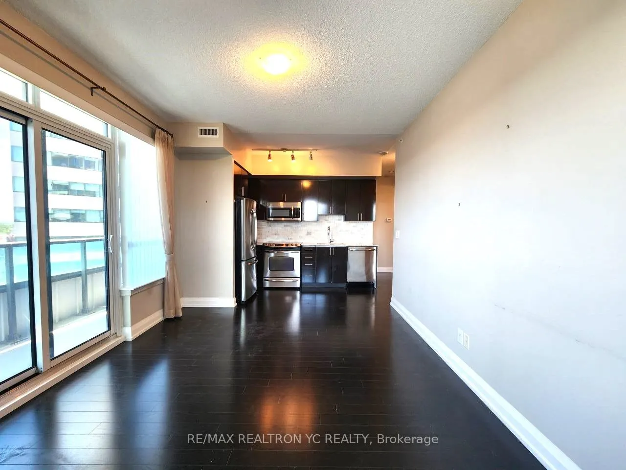 7171 Yonge Street #408