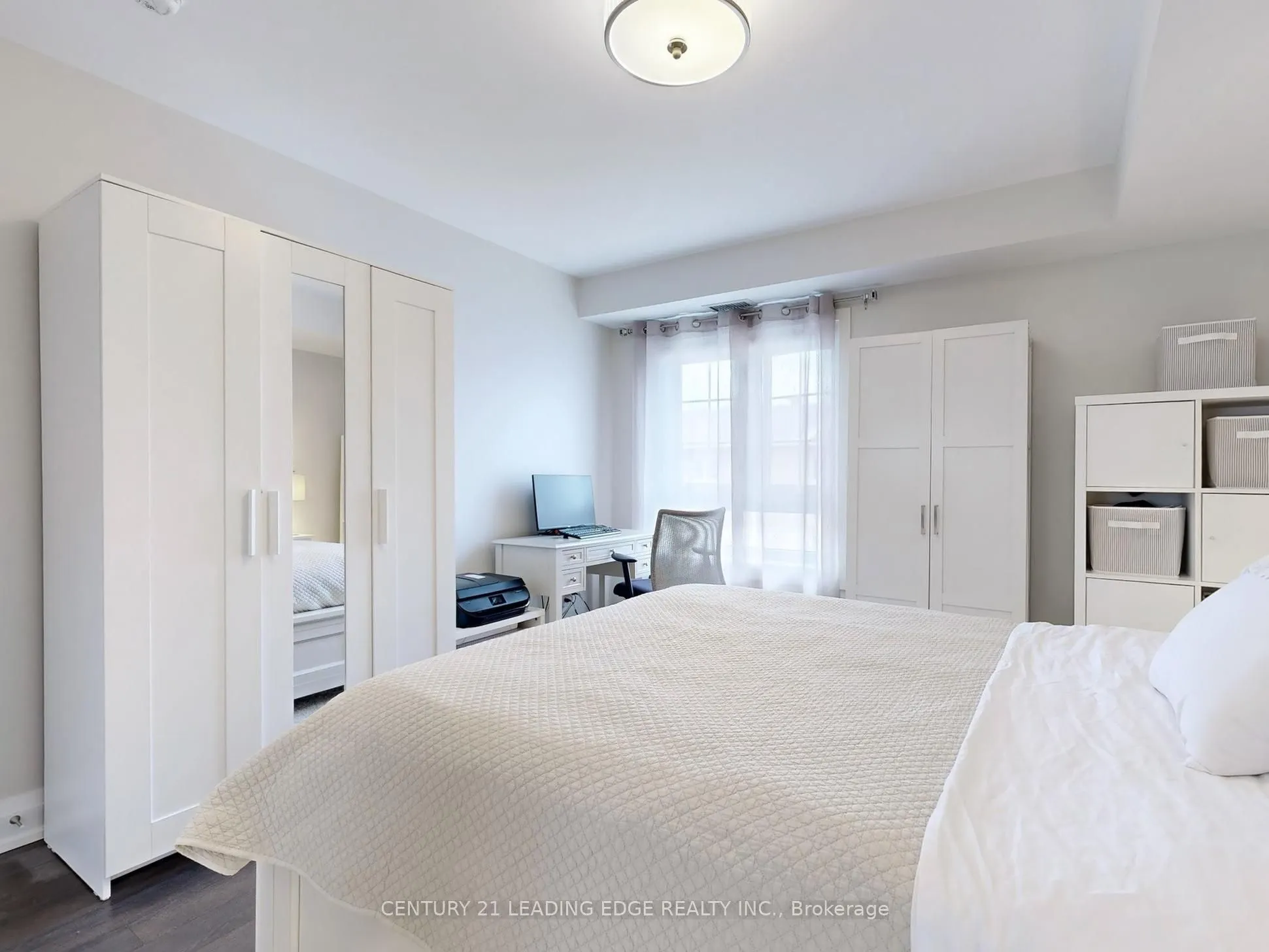 481 Rupert Avenue, #328