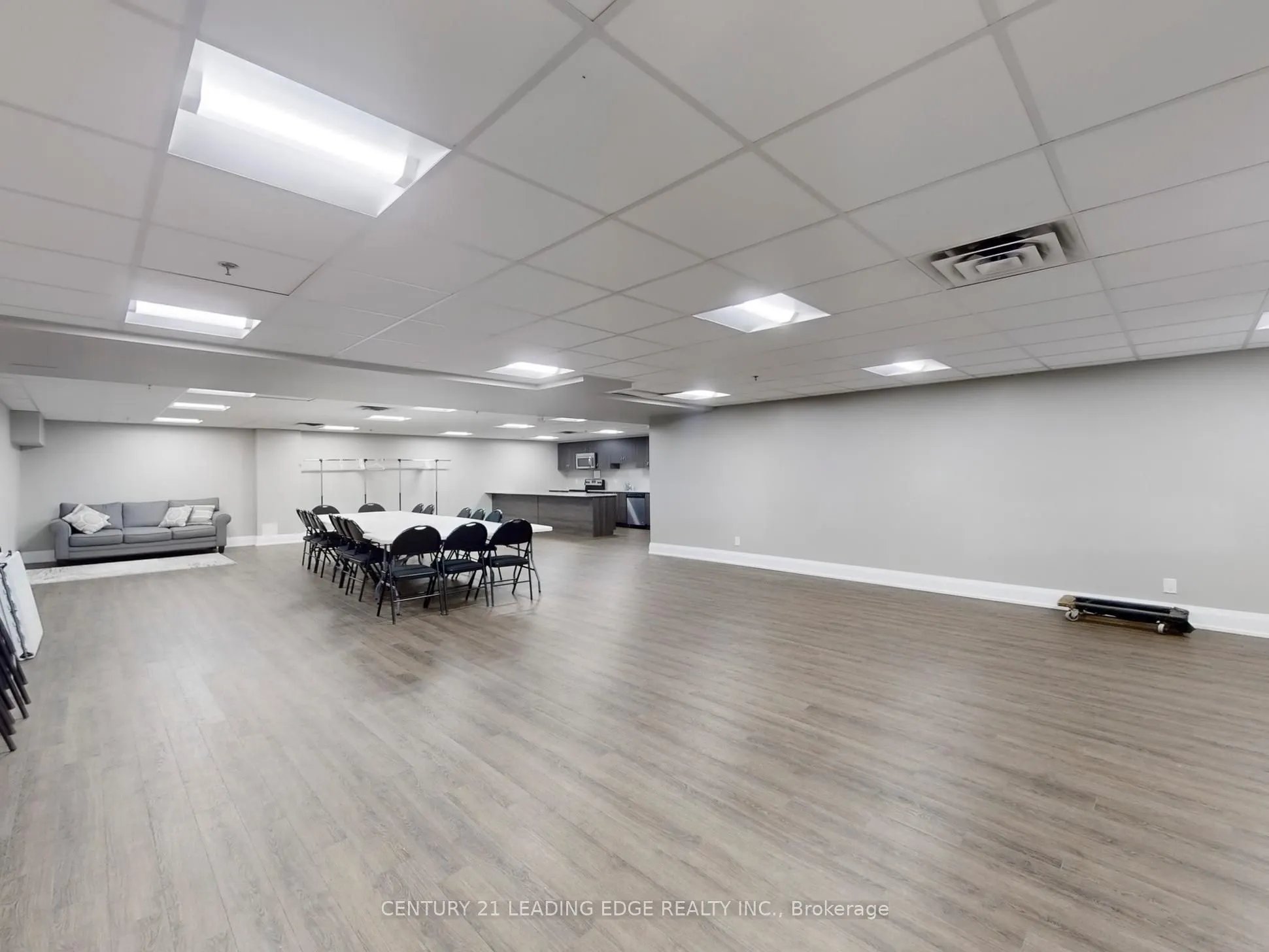 481 Rupert Avenue, #328