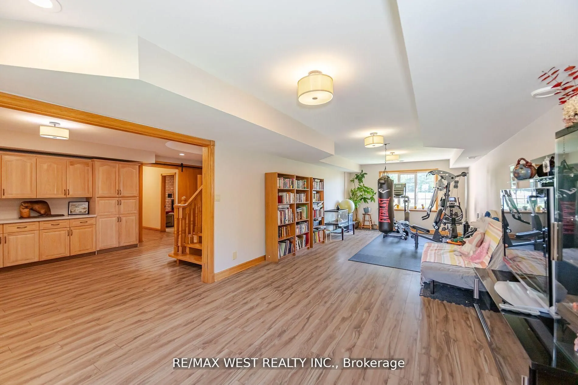 7 Stewart Crescent